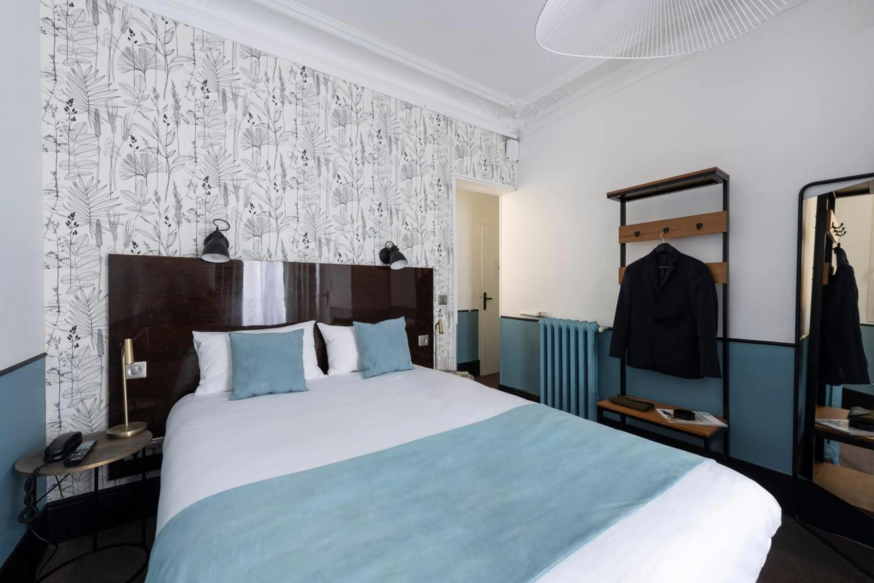 Bedroom, Bed in Lennon by Avalon Hotel Paris Gare du Nord
