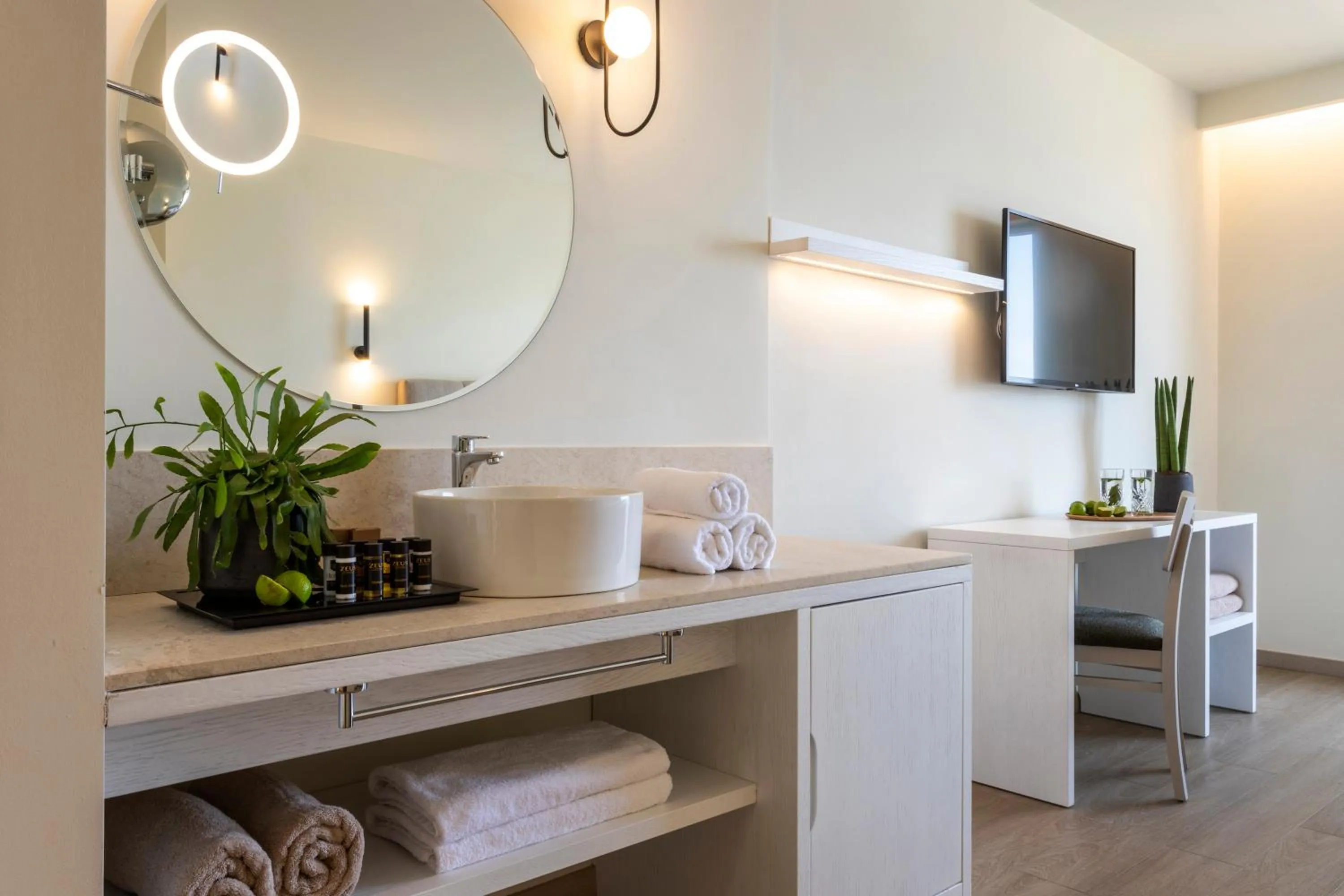 Photo of the whole room in KoSea Boutique Hotel