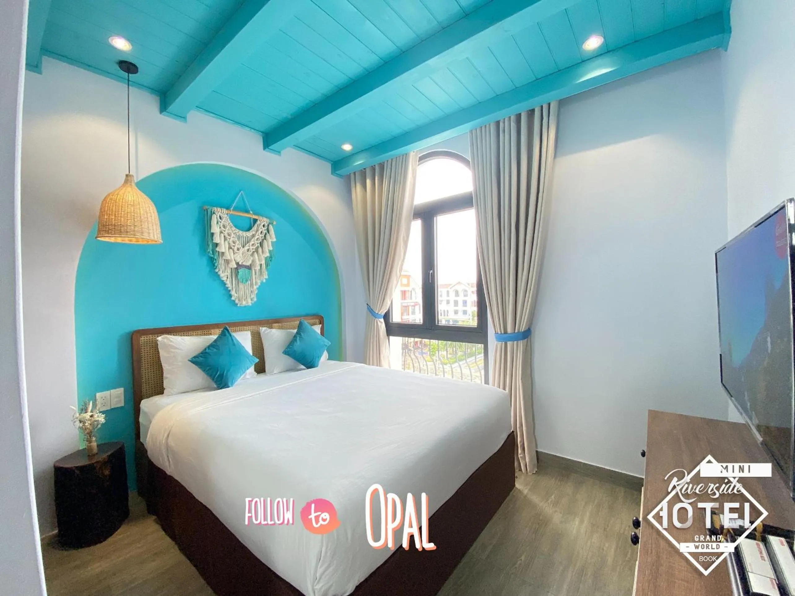 Bedroom, Bed in Riverside Mini Hotel Grand World Phu Quoc