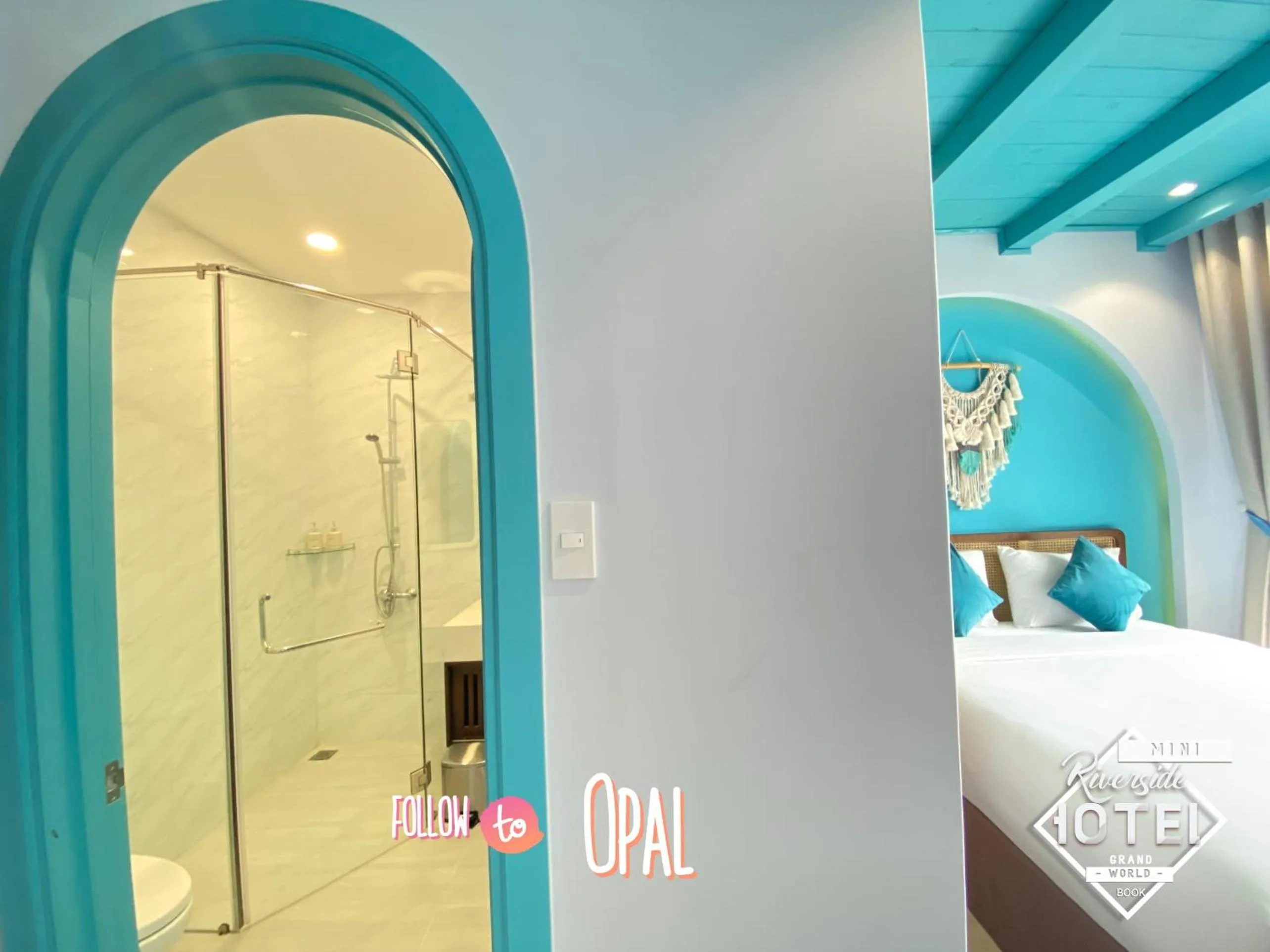 Shower, Bed in Riverside Mini Hotel Grand World Phu Quoc