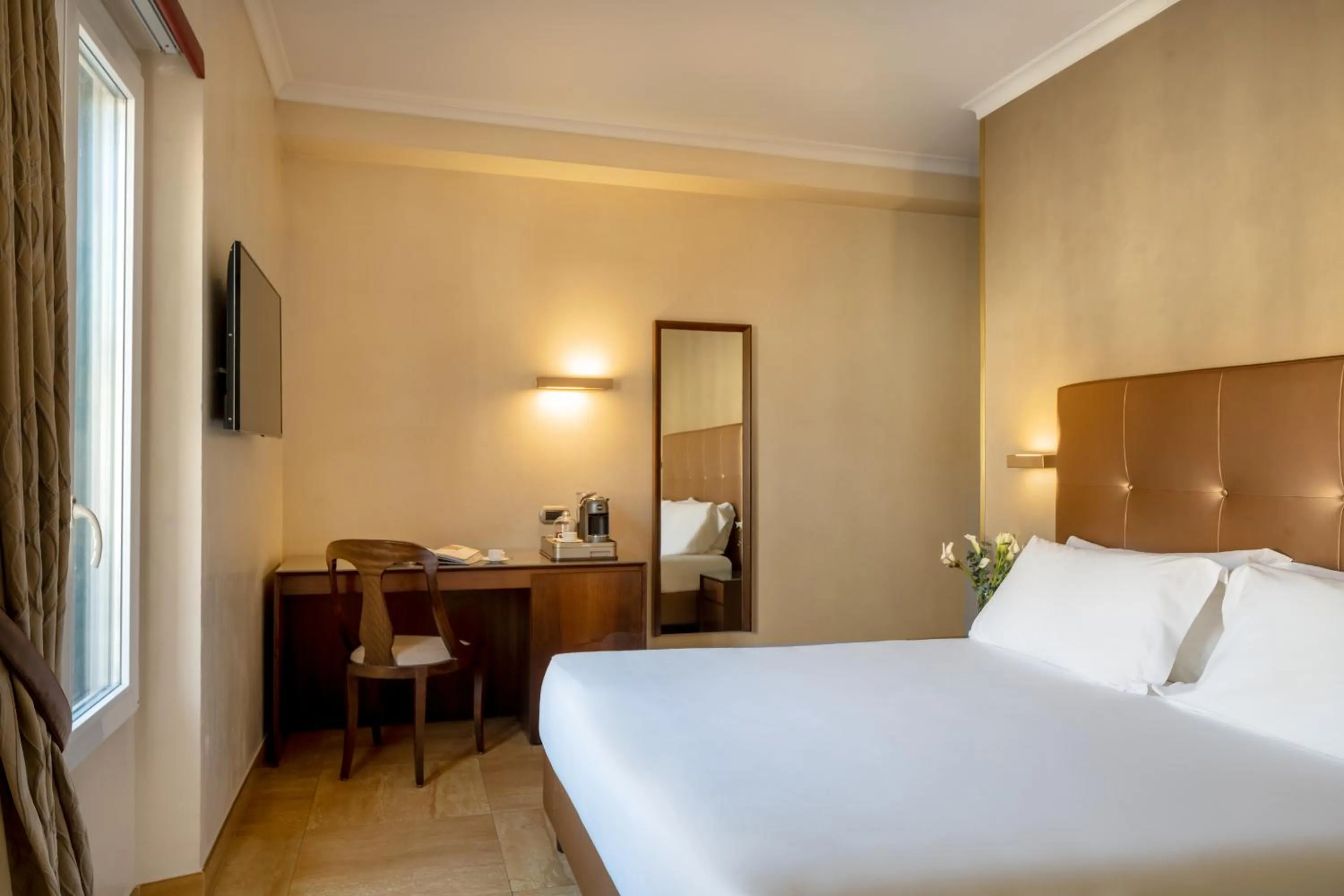 Bed in UNA Hotels Galles Milano