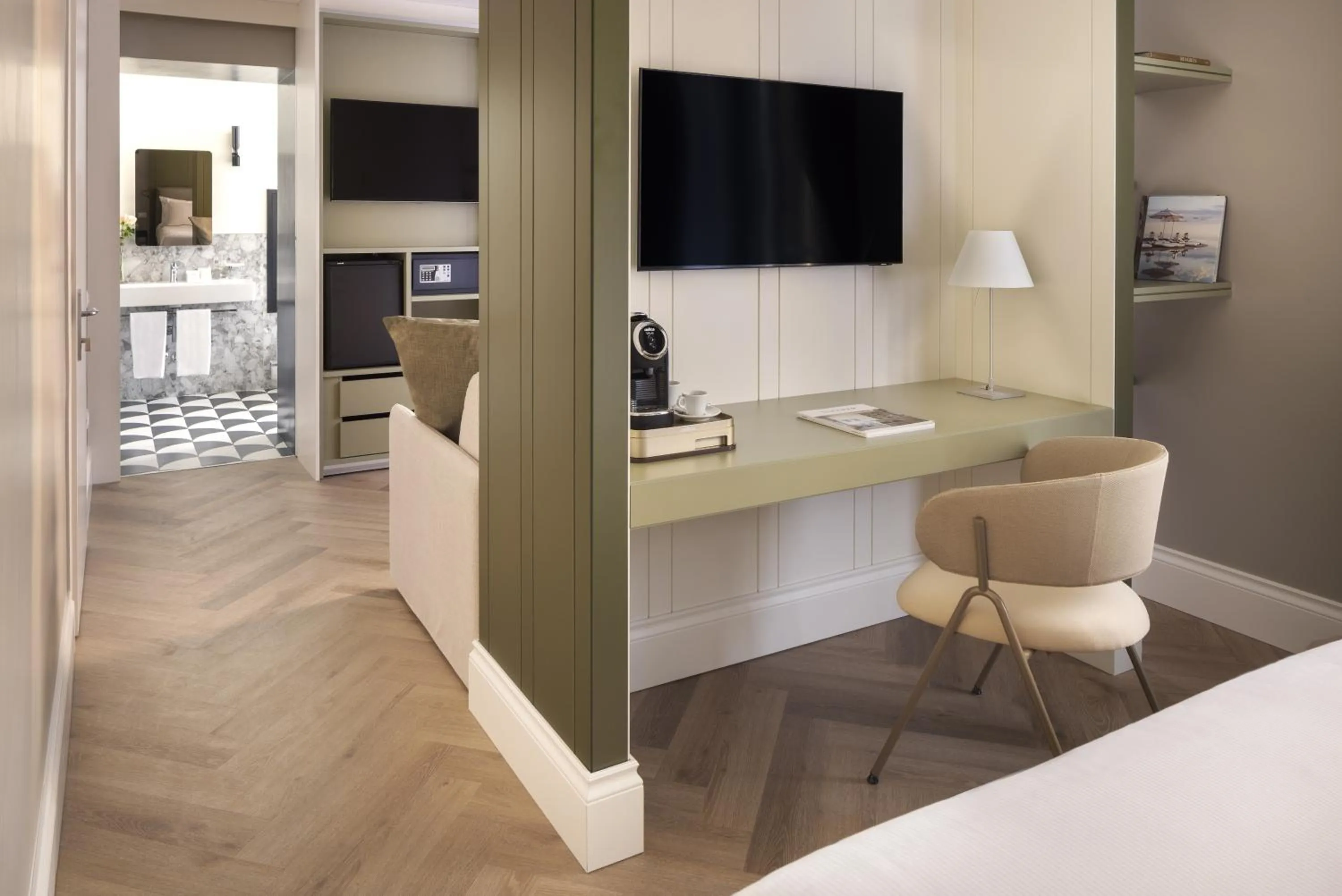 Seating area in UNA Hotels Galles Milano