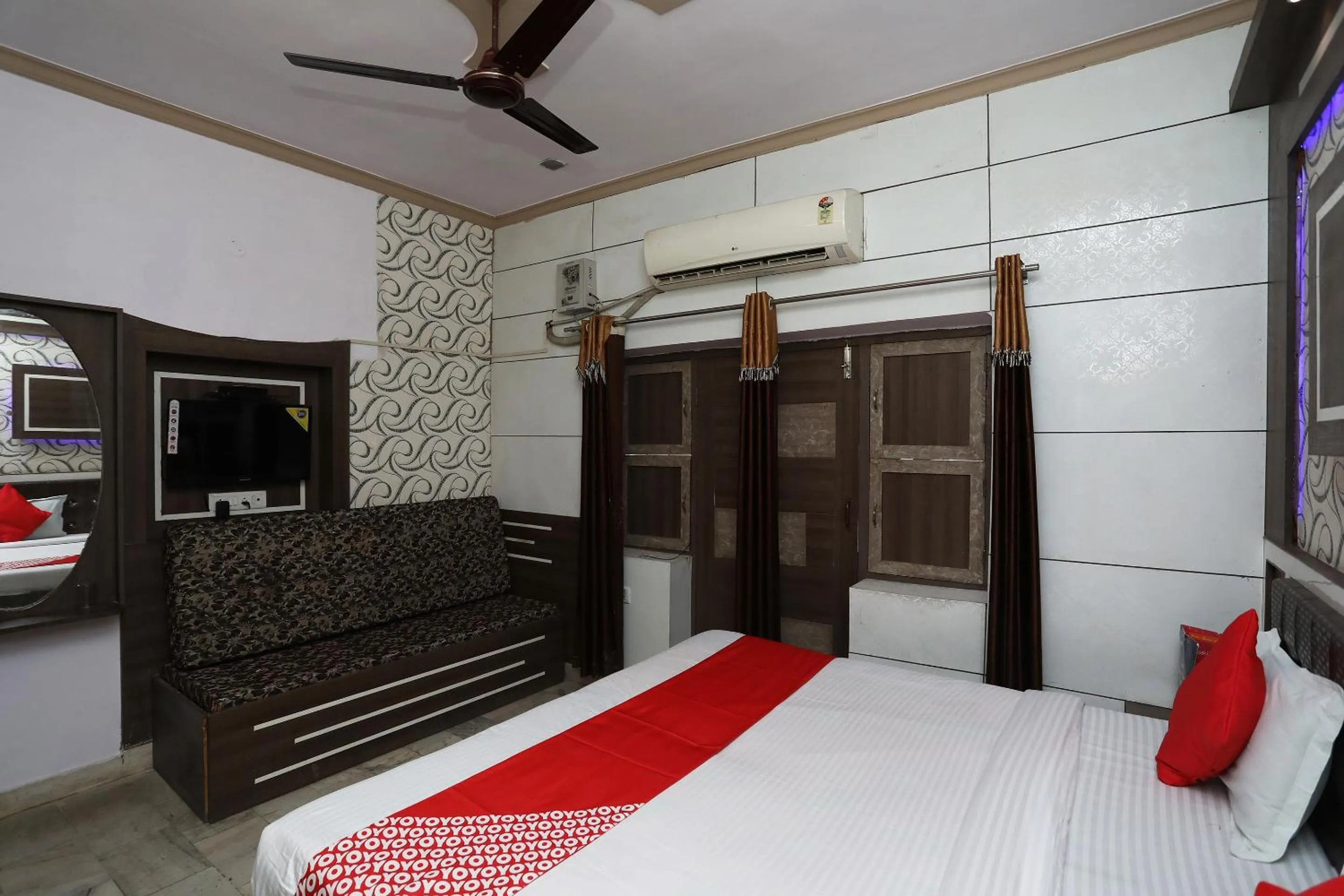 Bedroom, Bed in Hotel O Vanshika