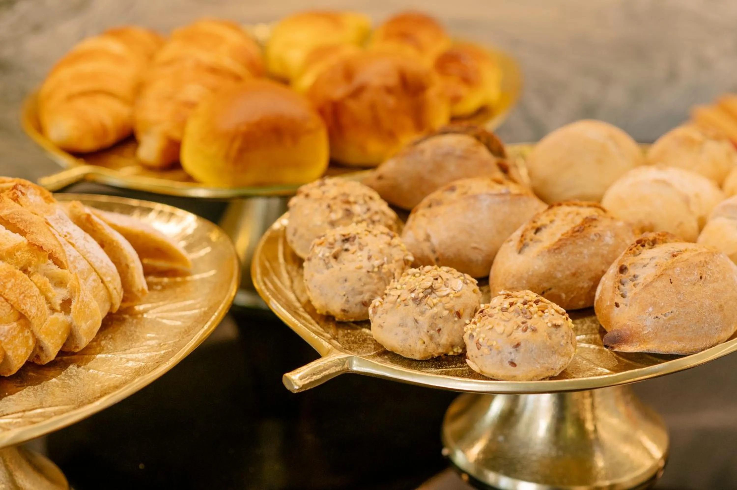 Breakfast in 1877 Estrela Palace