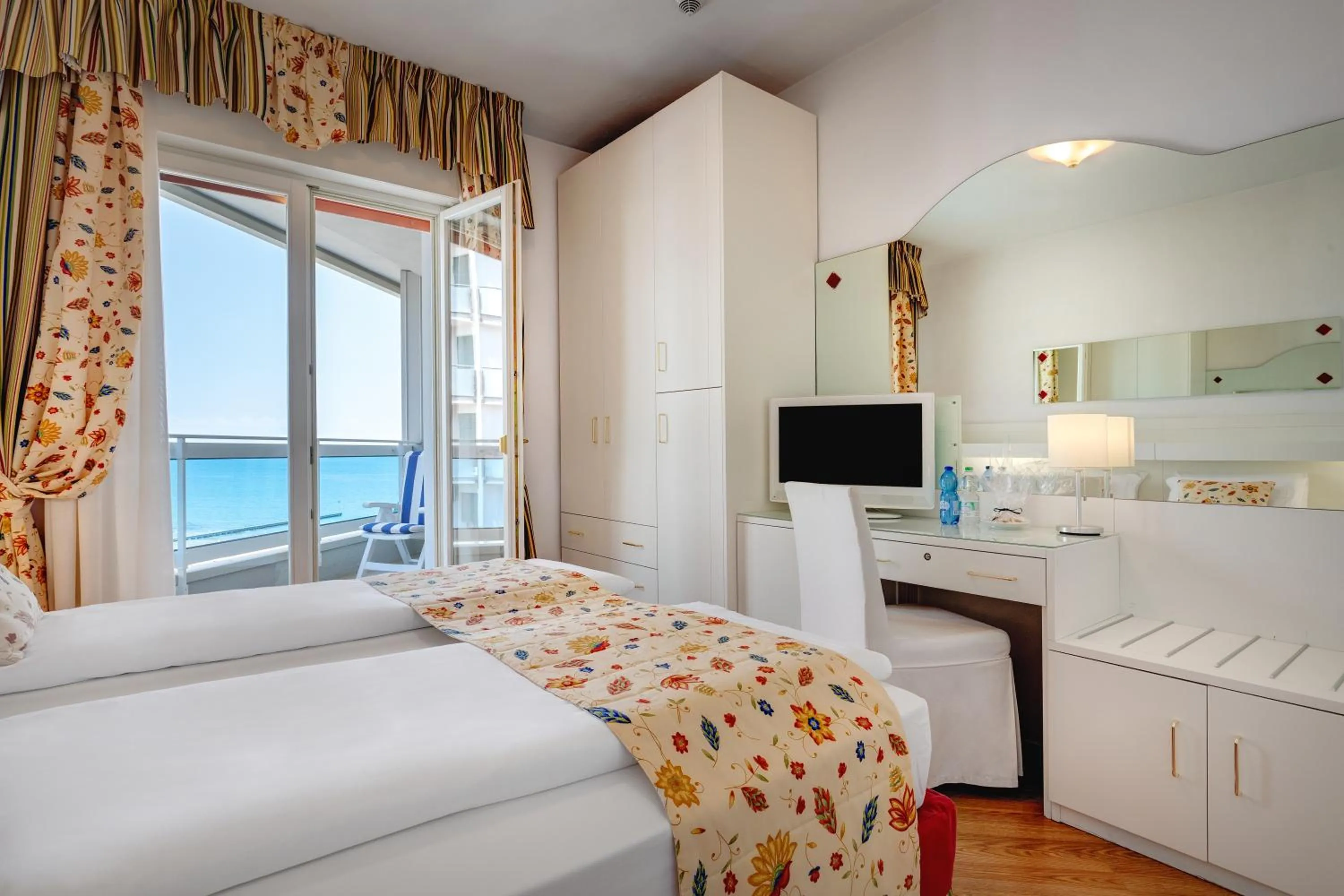 Bedroom in Hotel Cavalieri Palace & Suites