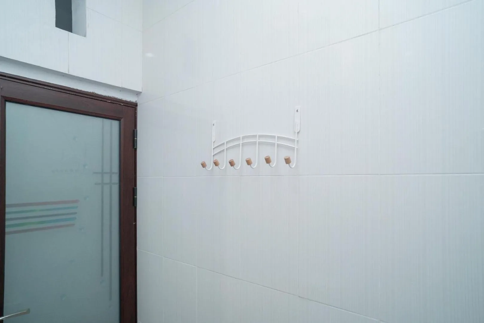 Bathroom in RedDoorz @ Jalan Gunung Talang Mahendradatta