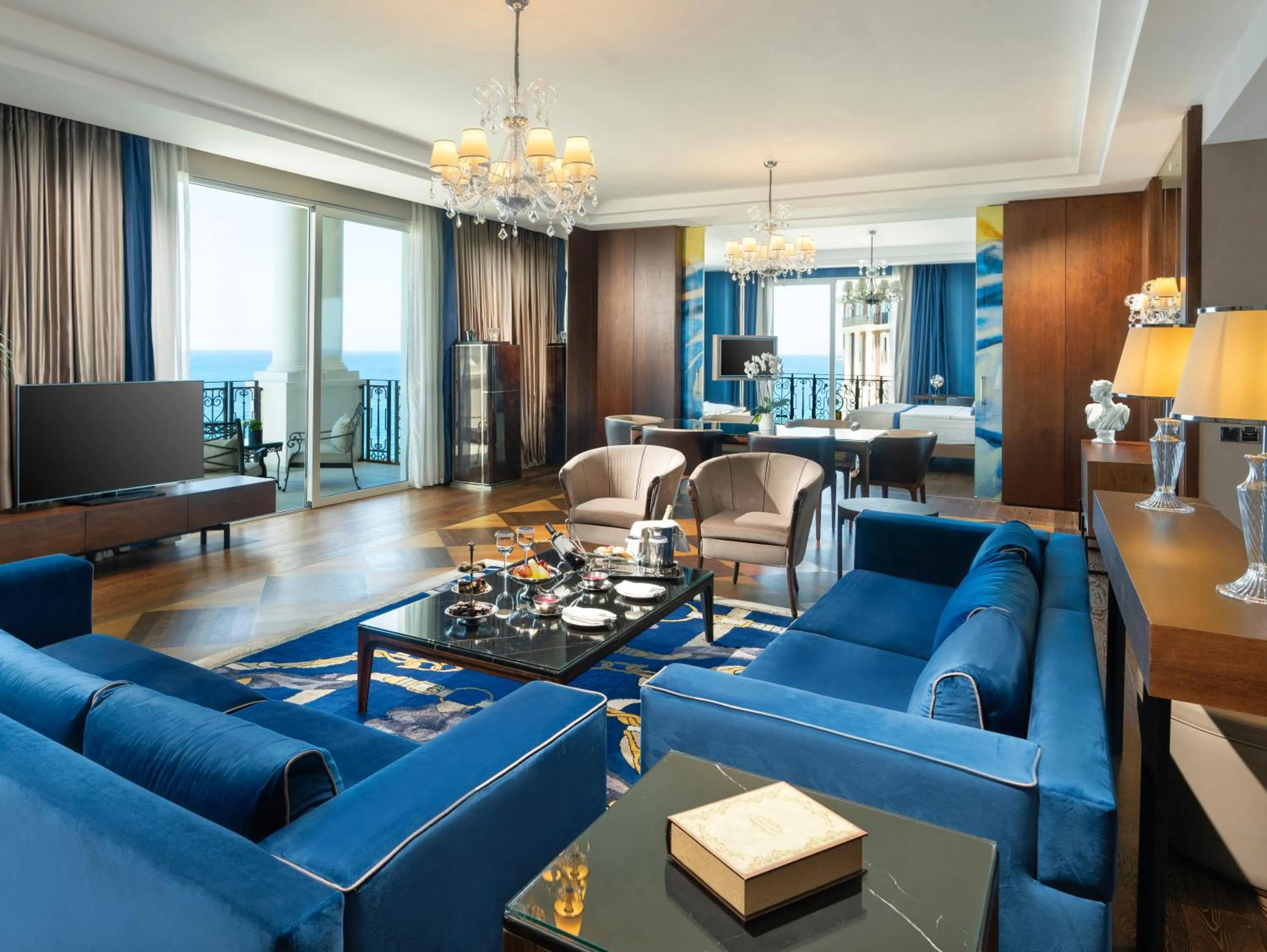 Living room in Kaya Palazzo Resort & Casino