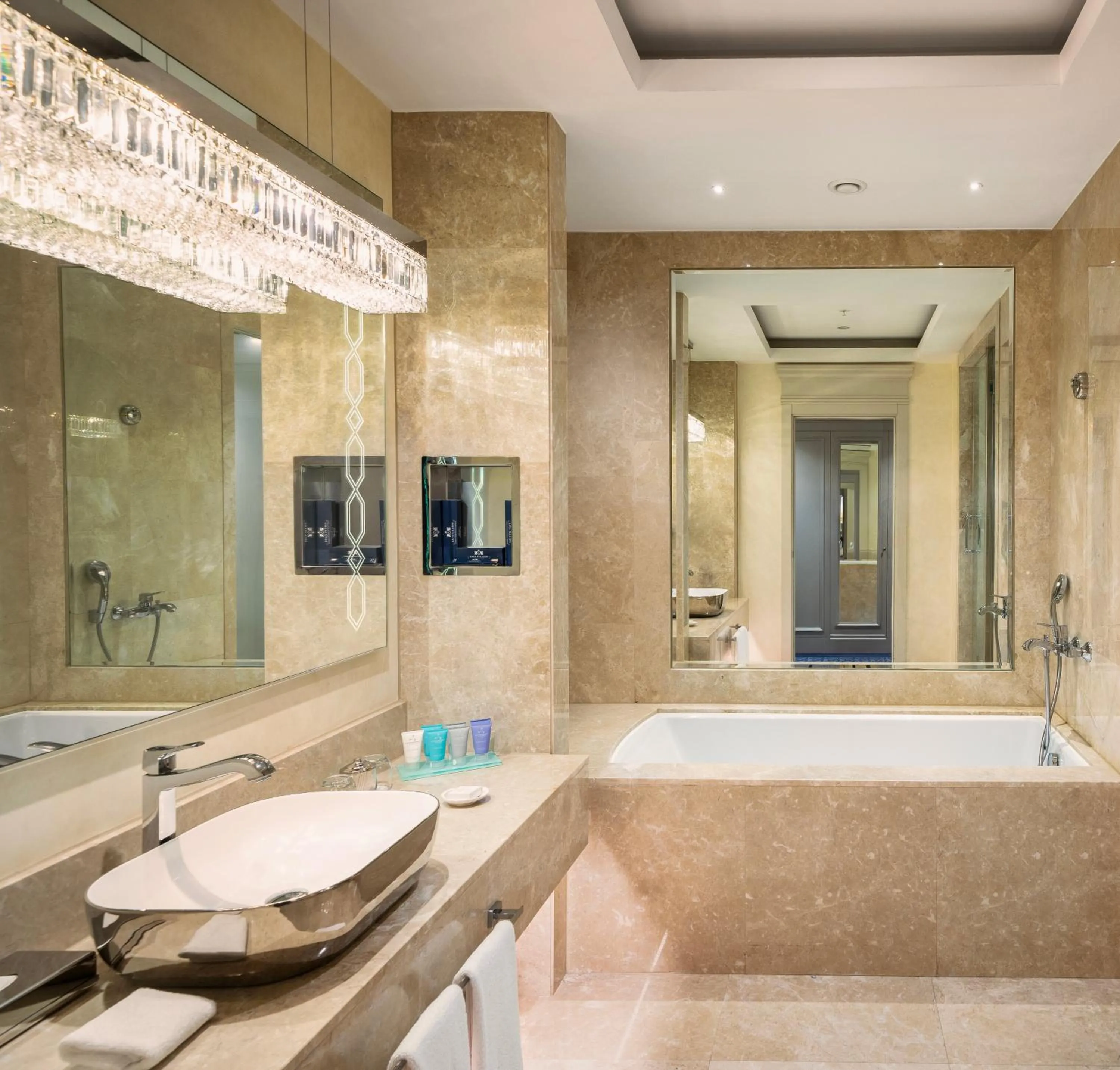 Bathroom in Kaya Palazzo Resort & Casino