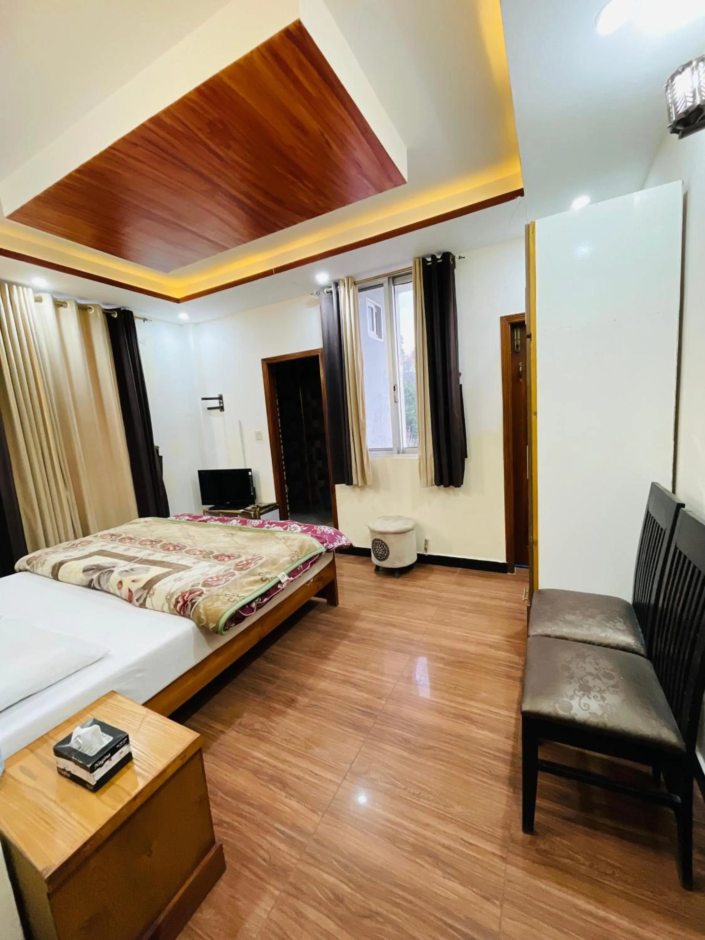 View (from property/room), Bed in Paradise View Hotel & Restaurant