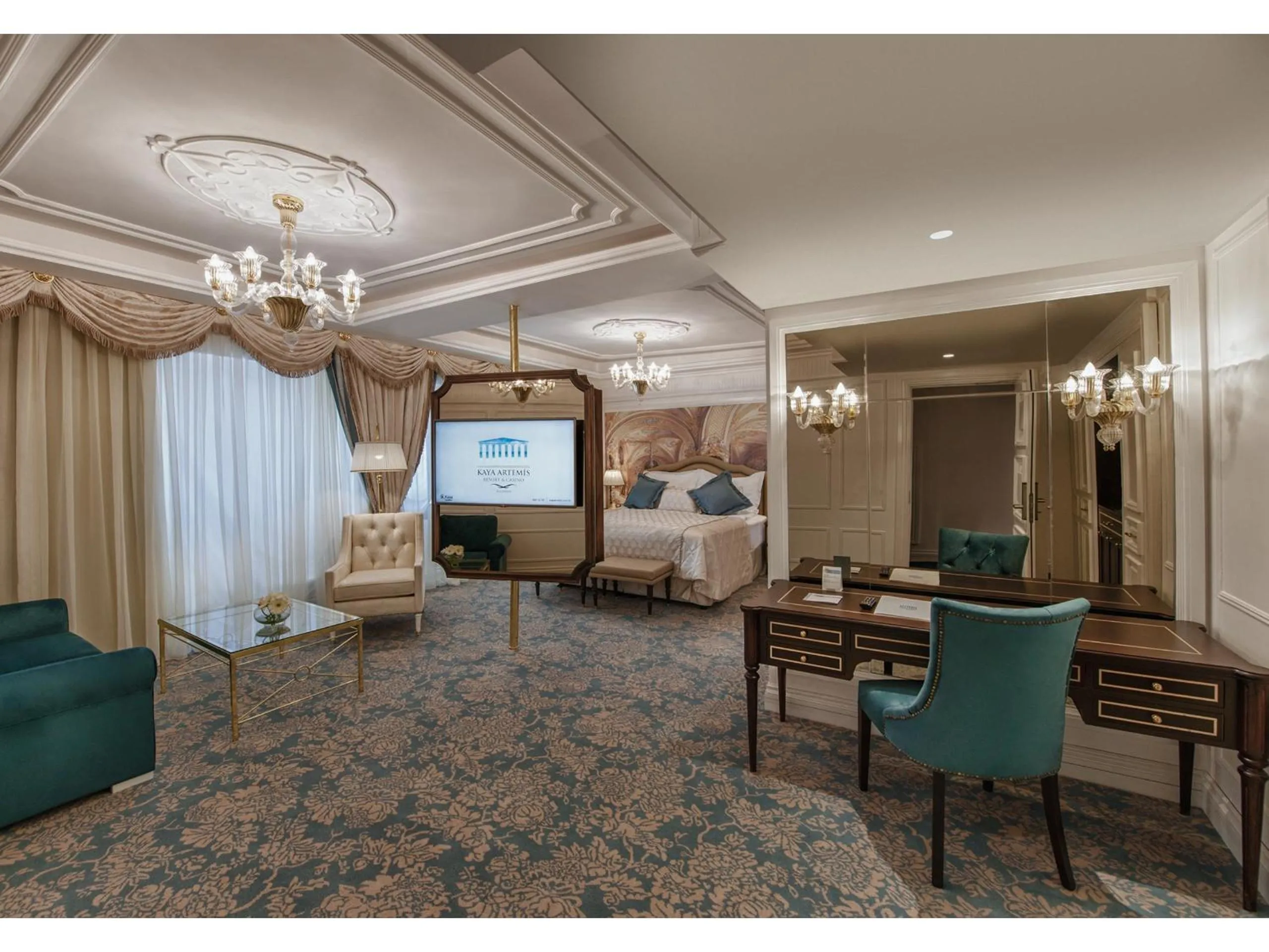 Bed in Kaya Artemis Resort & Casino