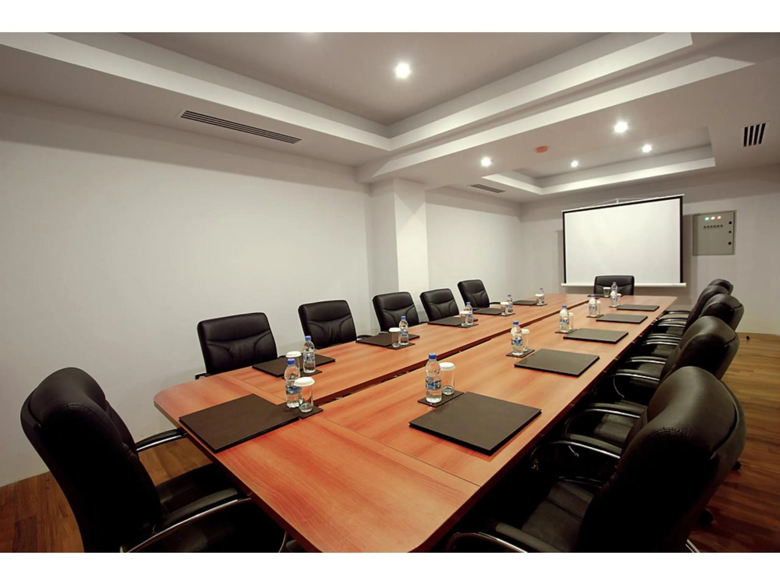 Kaya Artemis Resort & Casino