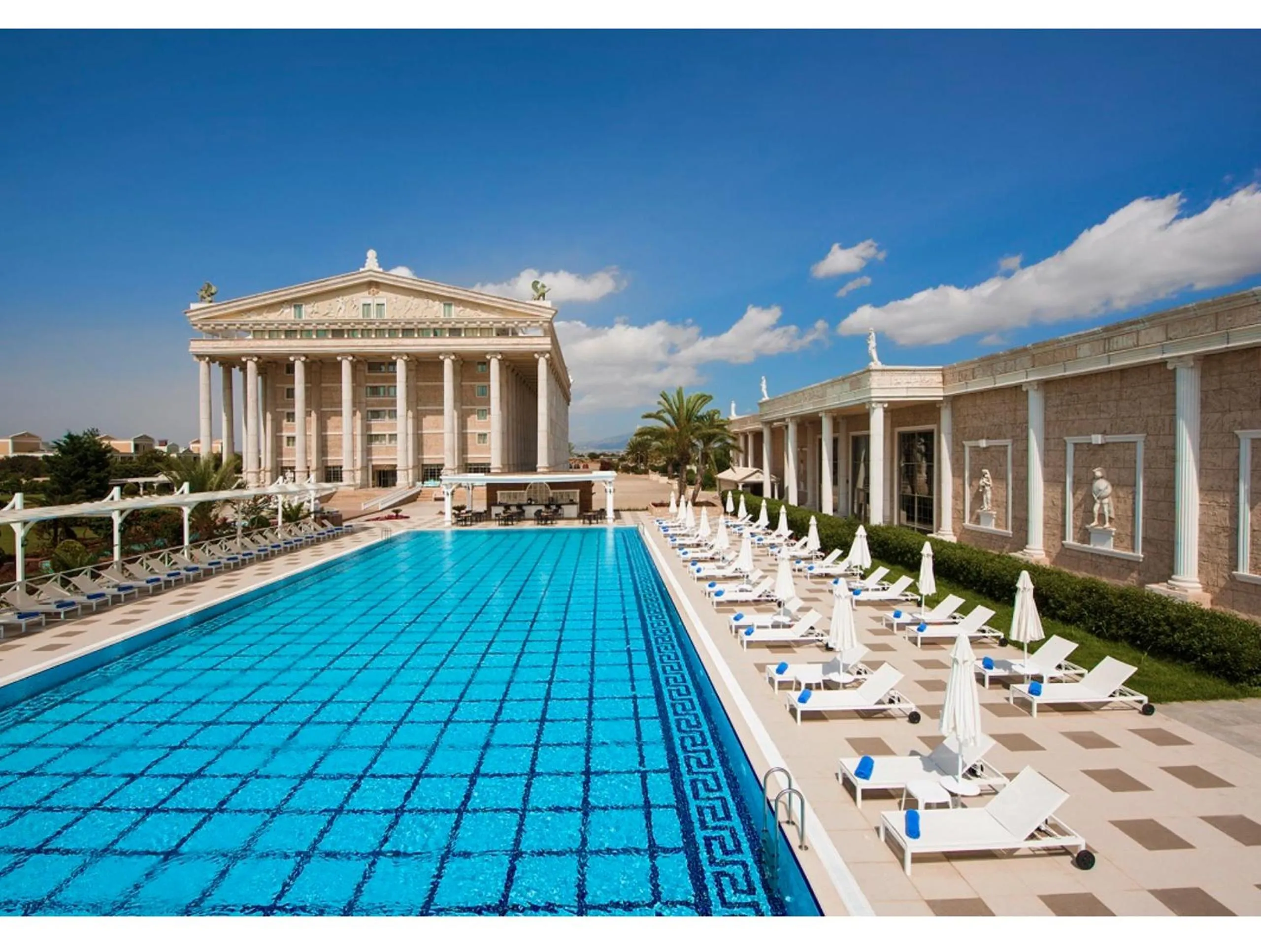 Kaya Artemis Resort & Casino