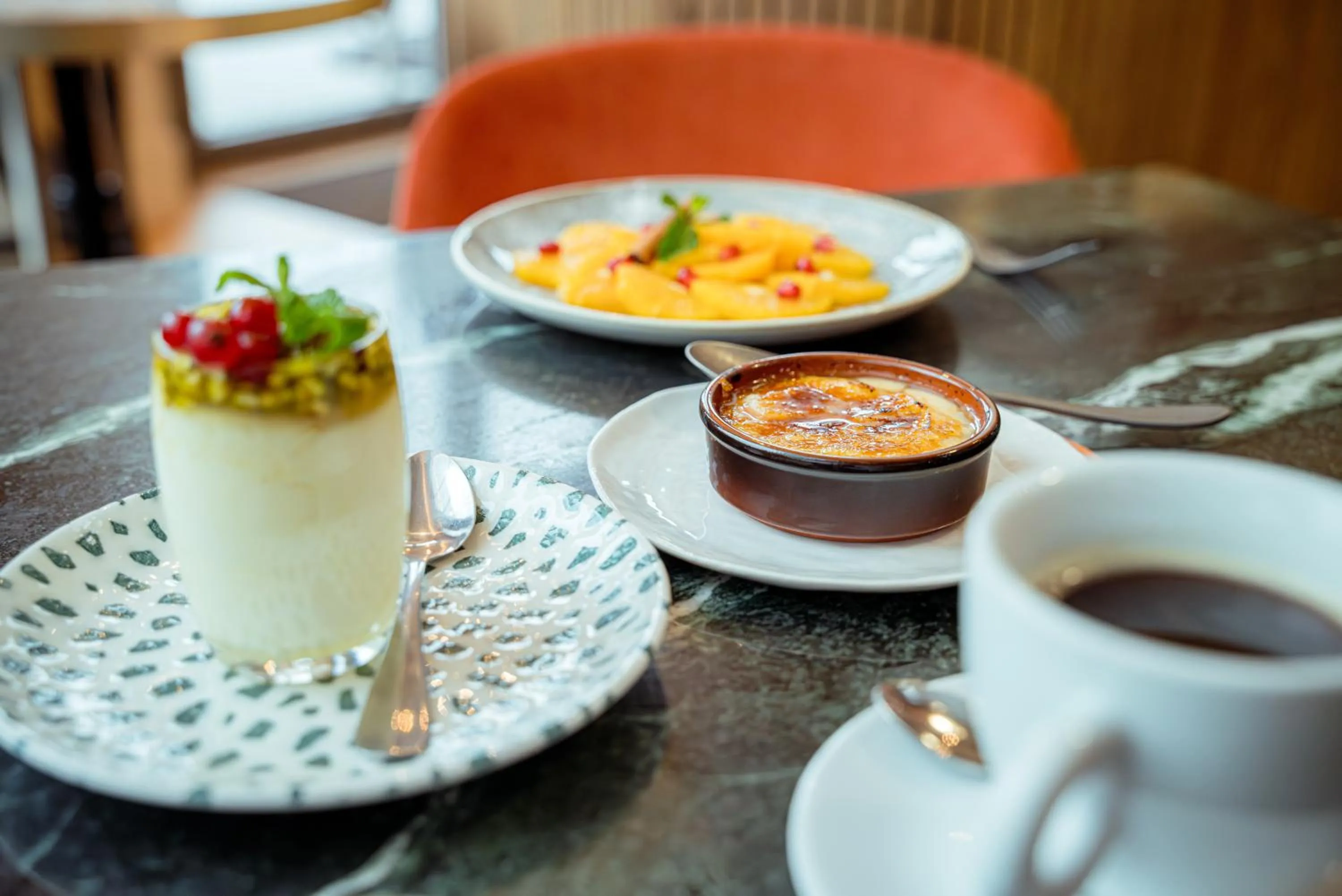 Restaurant/places to eat in Le Saint Gervais Hotel & Spa Handwritten Collection