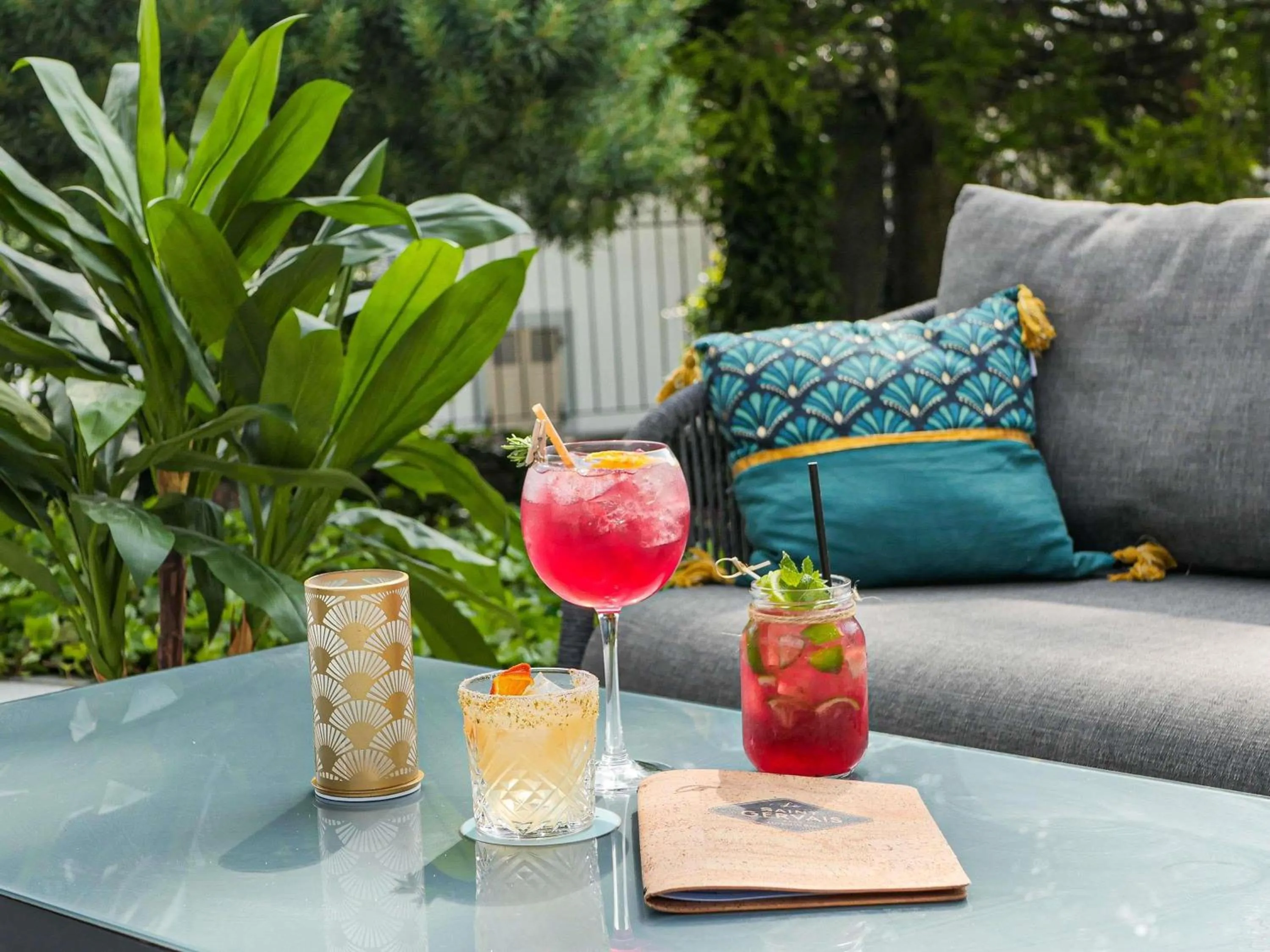 Lounge or bar in Le Saint Gervais Hotel & Spa Handwritten Collection