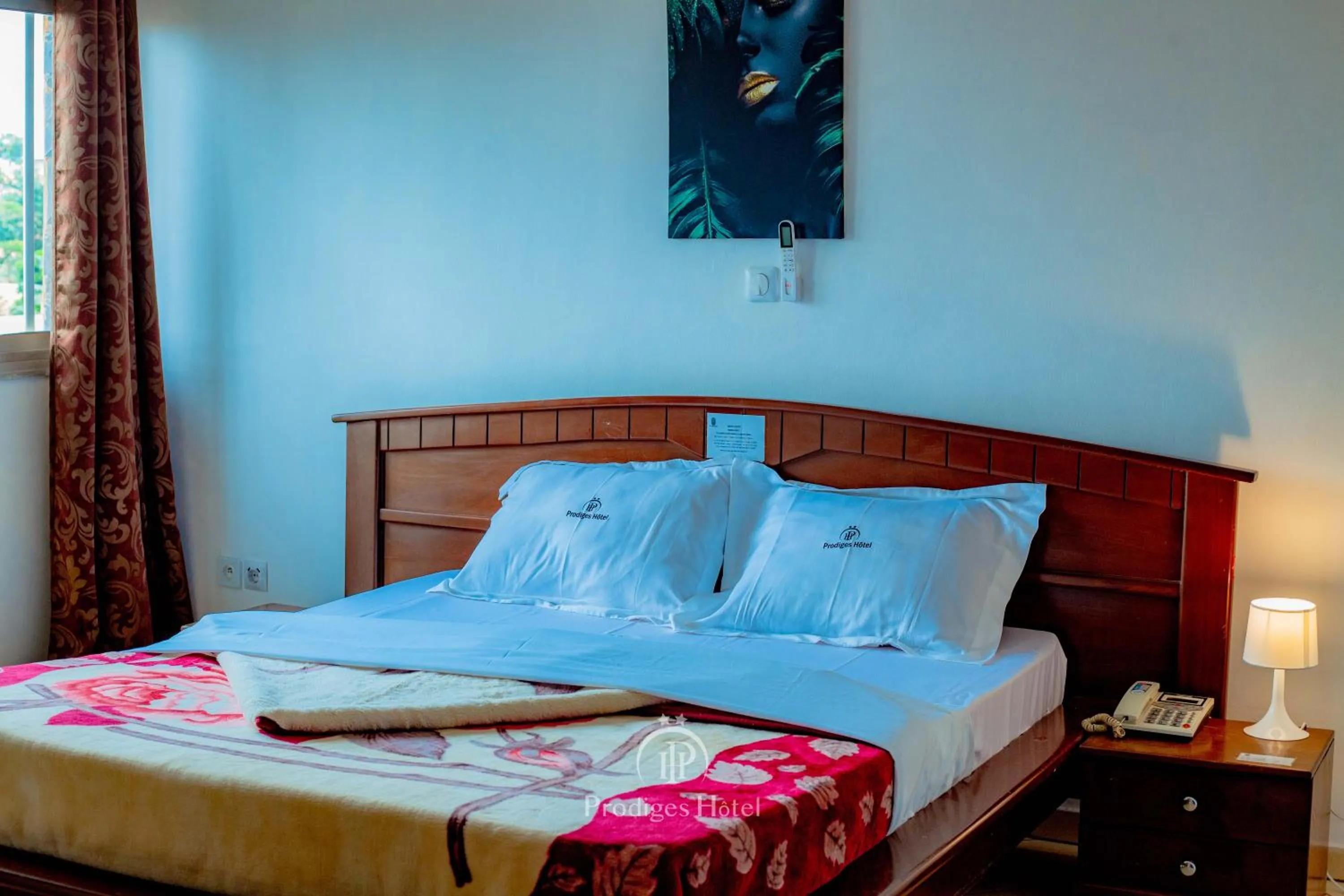 Bed in Prodiges Hôtel