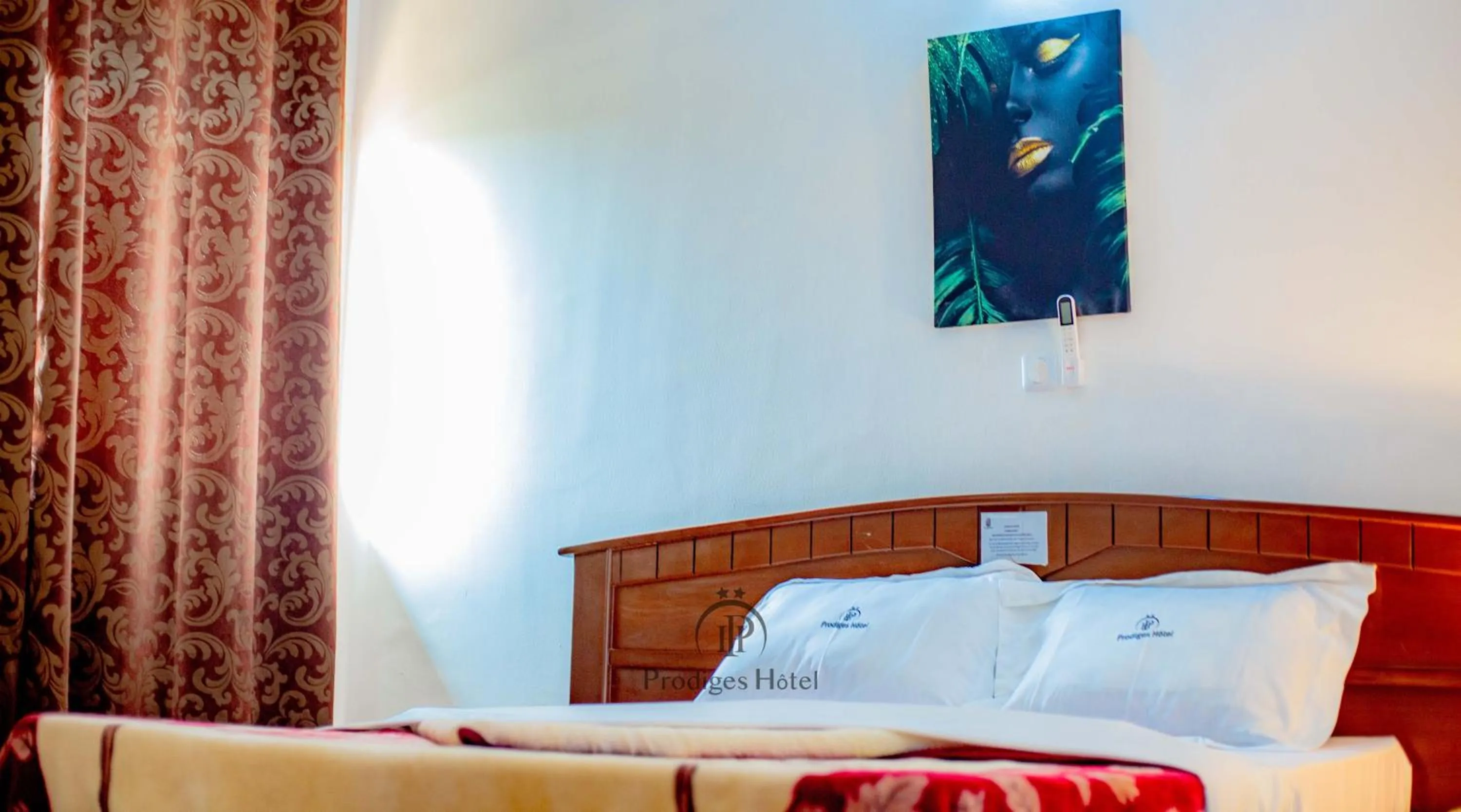 Bed in Prodiges Hôtel