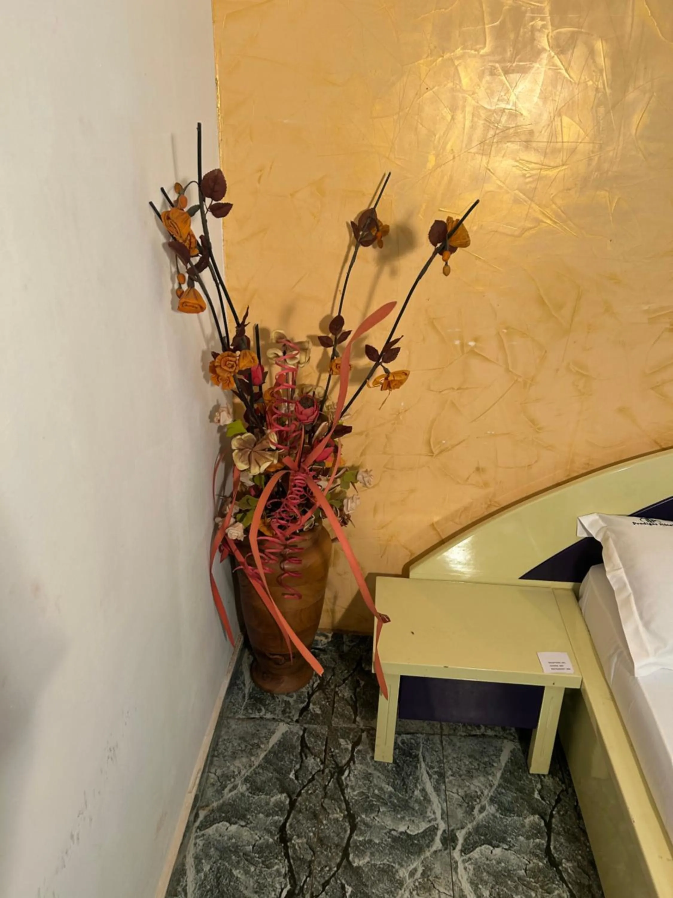 Decorative detail, Bed in Prodiges Hôtel