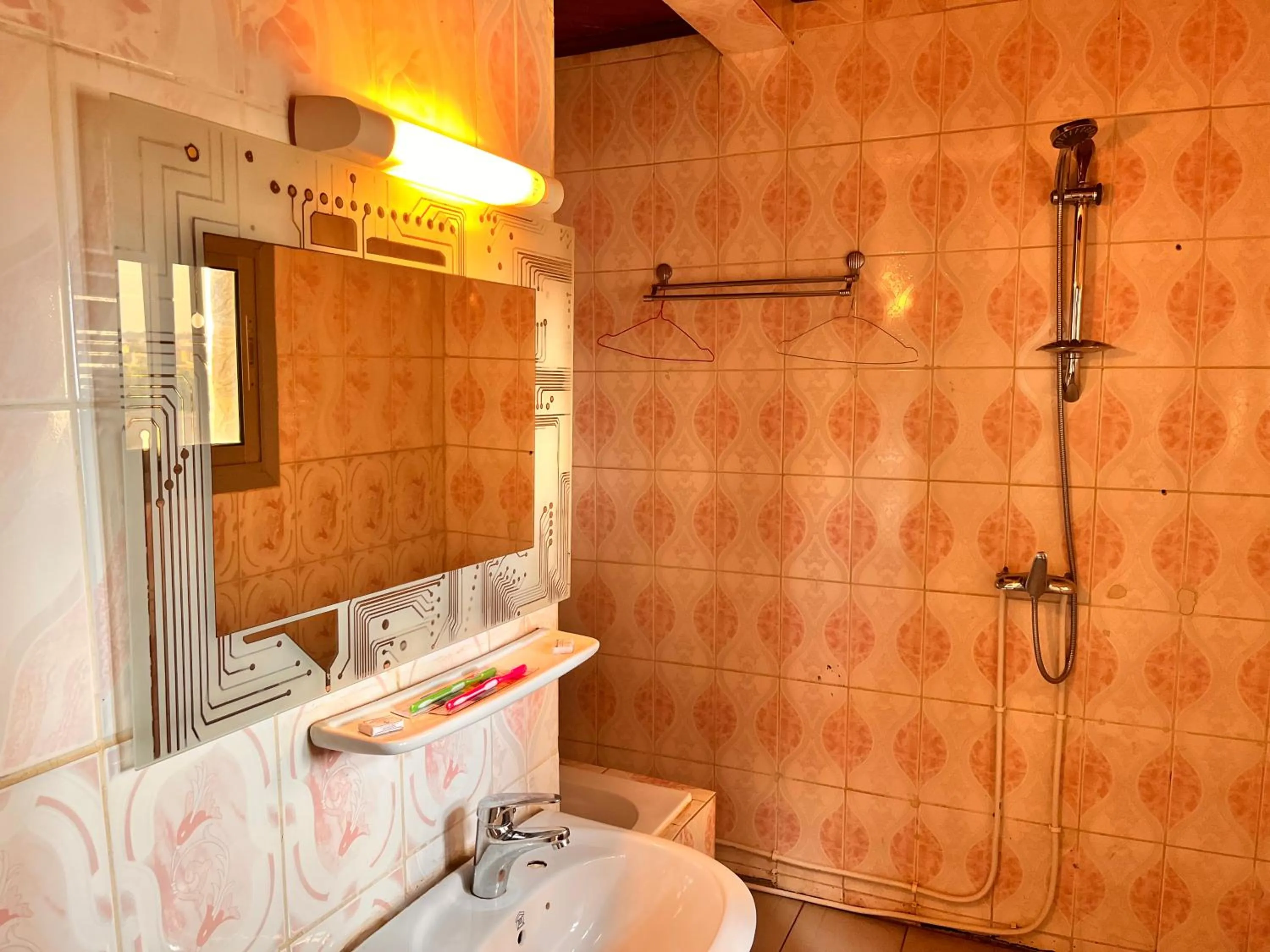 Toilet in Prodiges Hôtel