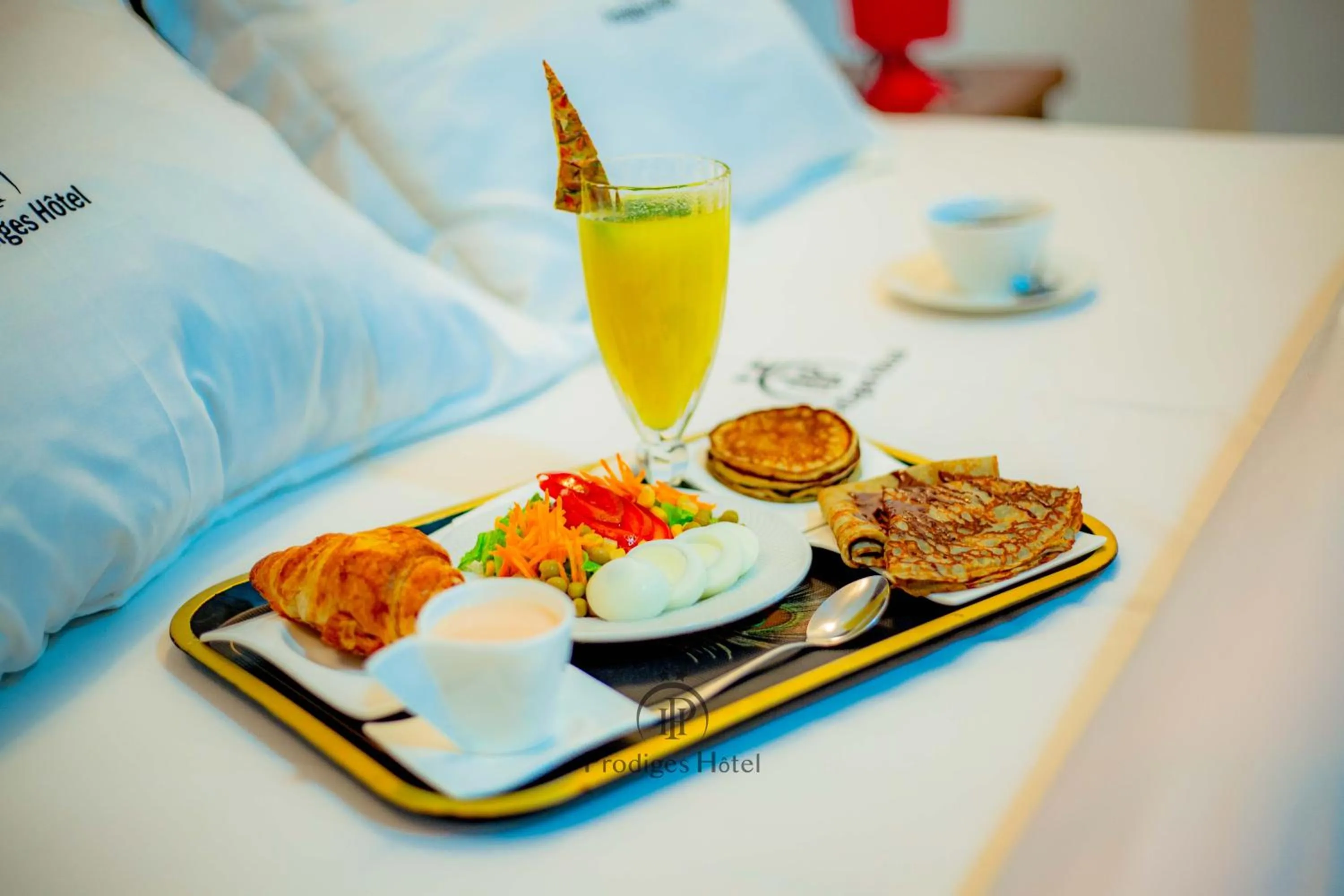 Bed in Prodiges Hôtel