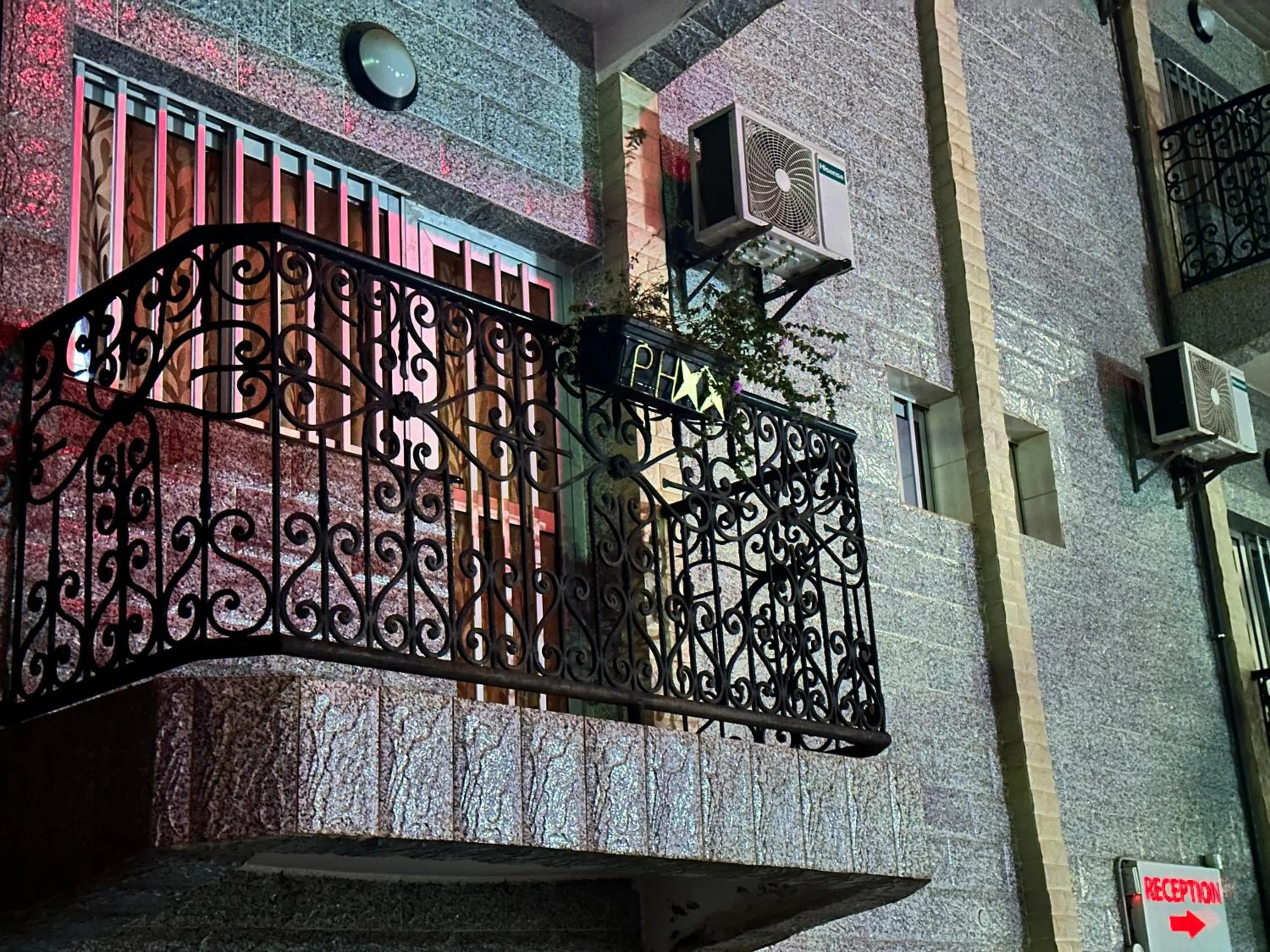 Property building in Prodiges Hôtel