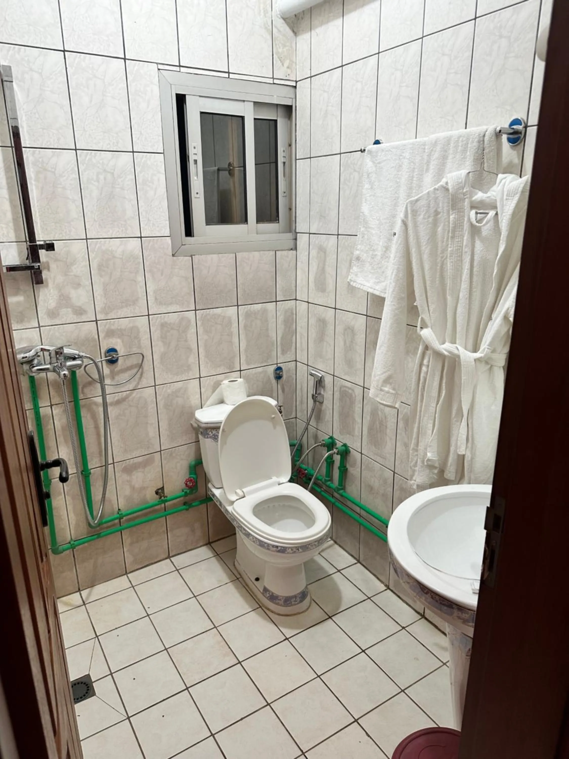 Shower in Prodiges Hôtel