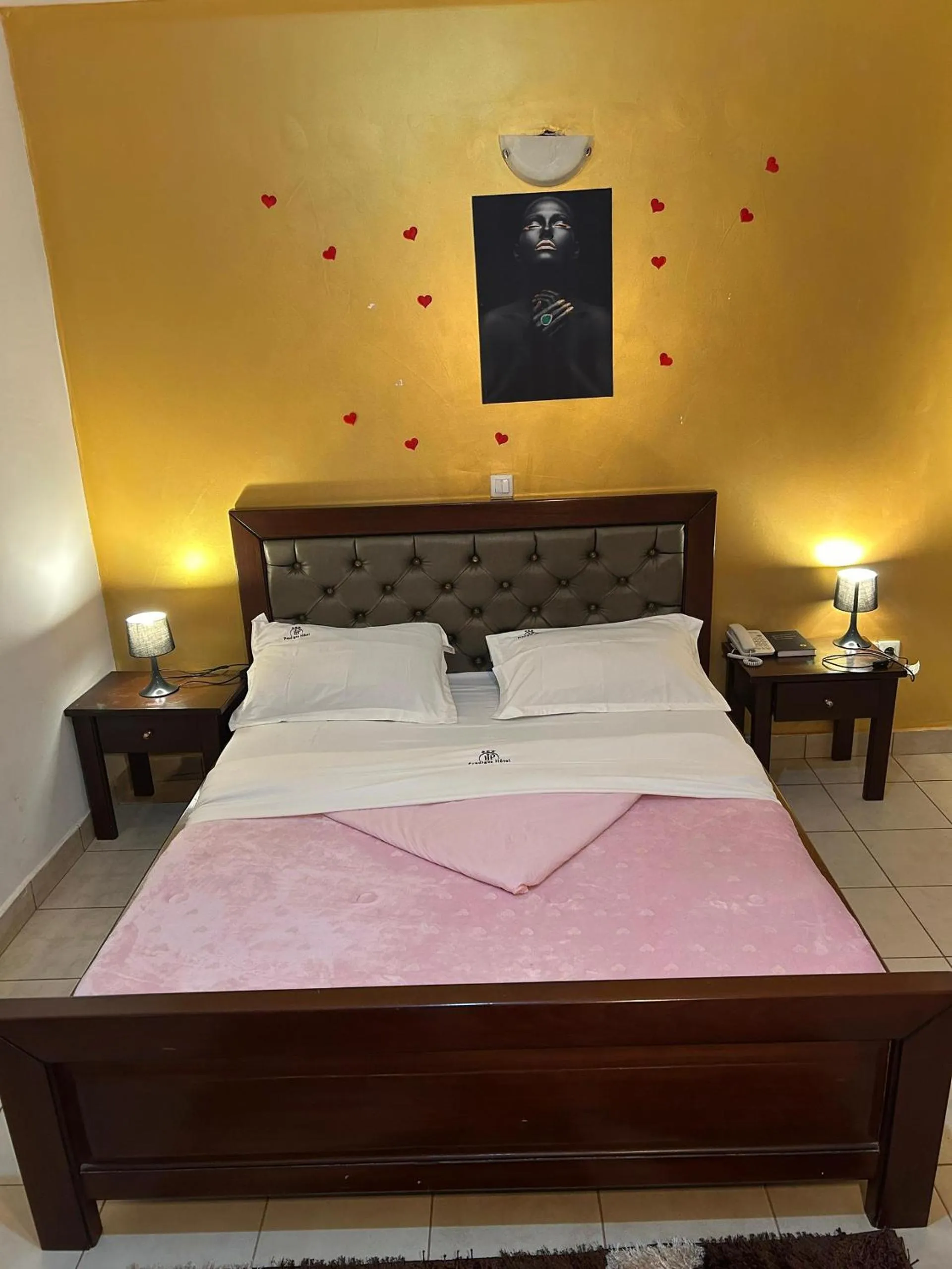 Bed in Prodiges Hôtel