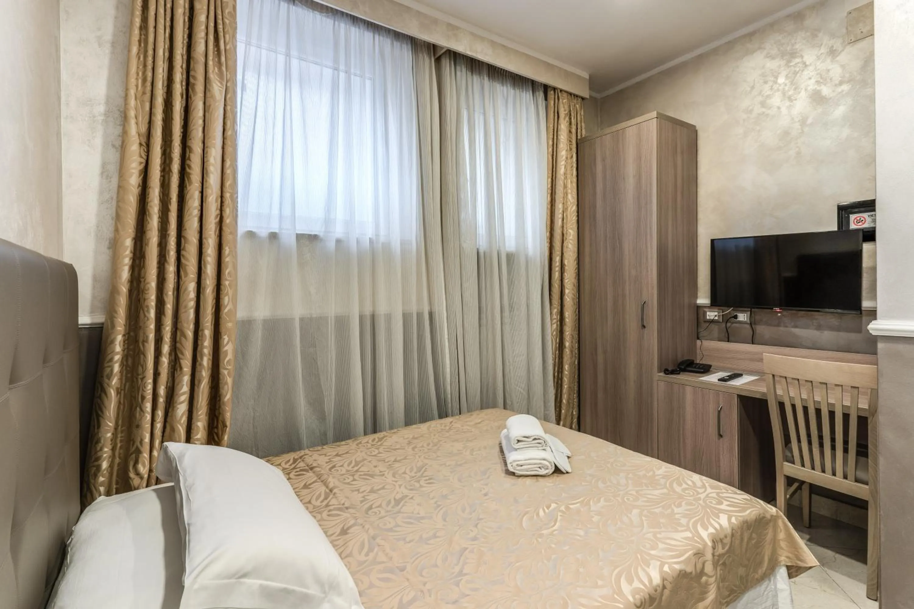 Bed in Hotel Centro Cavour Roma
