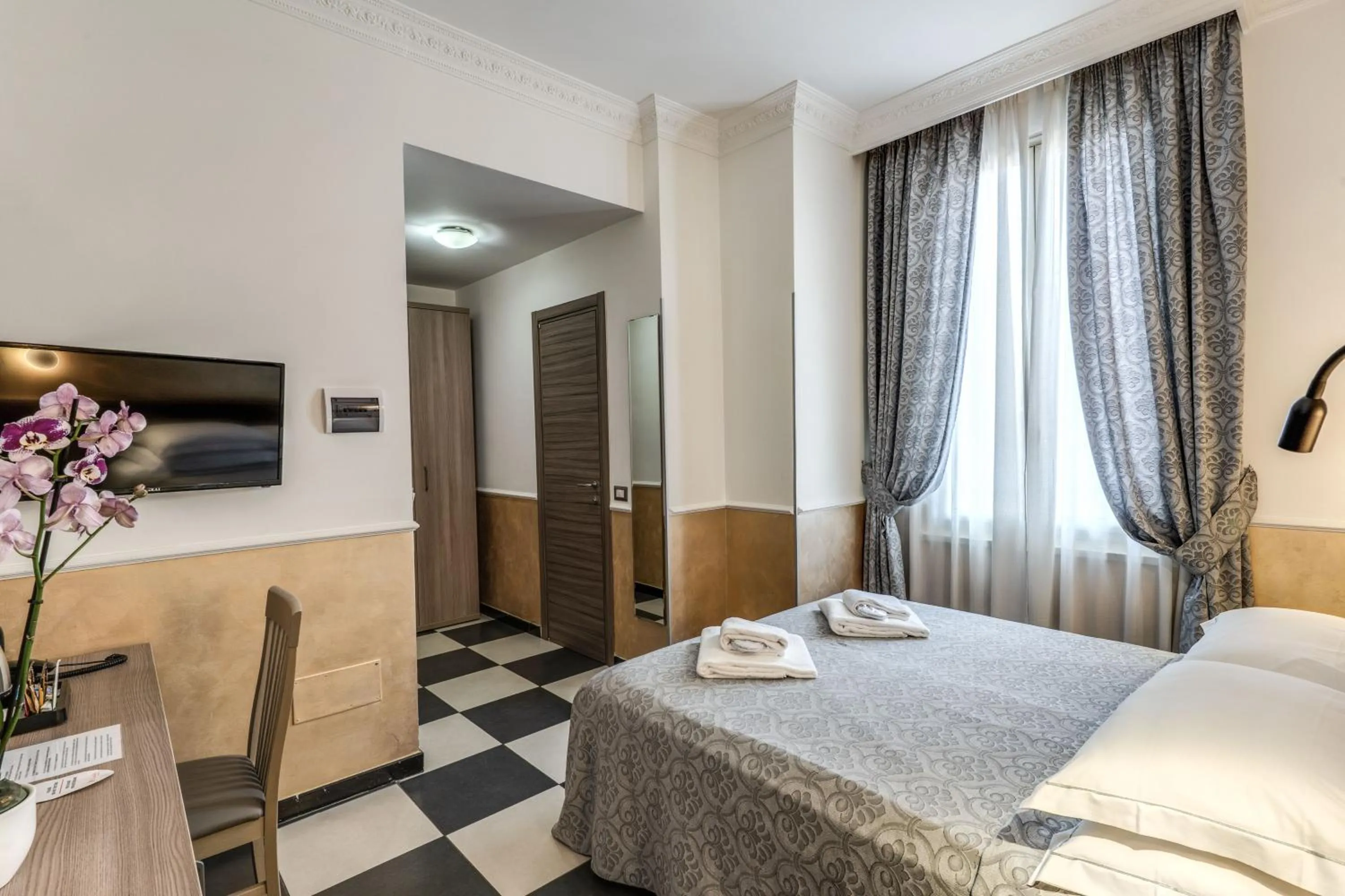 Bed in Hotel Centro Cavour Roma