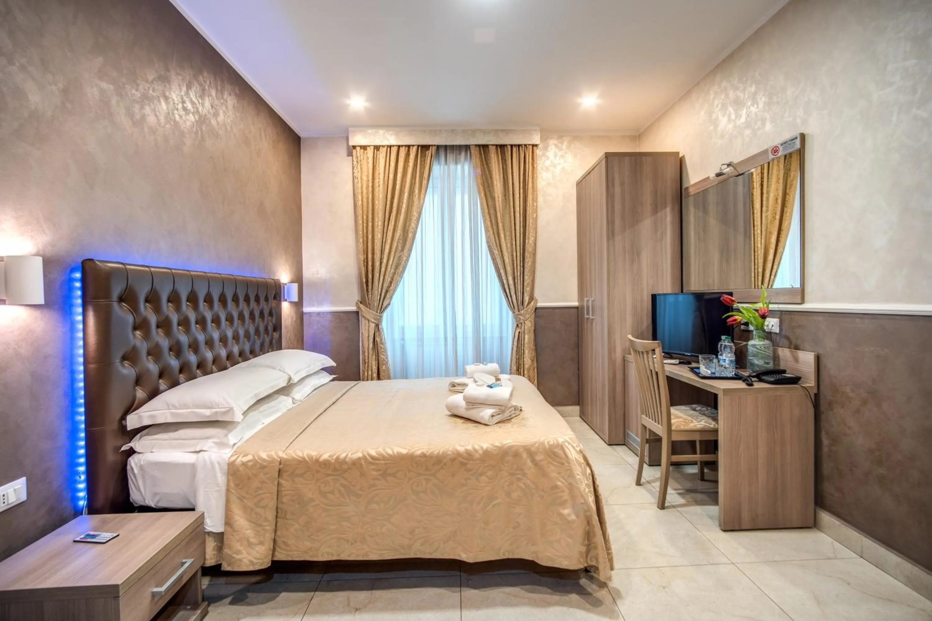 Bed in Hotel Centro Cavour Roma