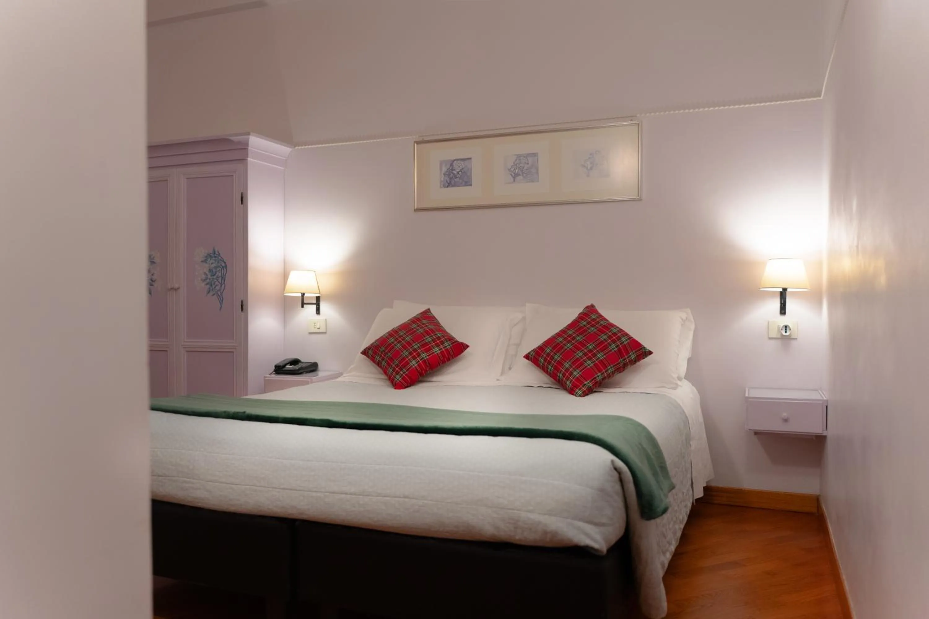 Bed in Lilium Boutique Hotel