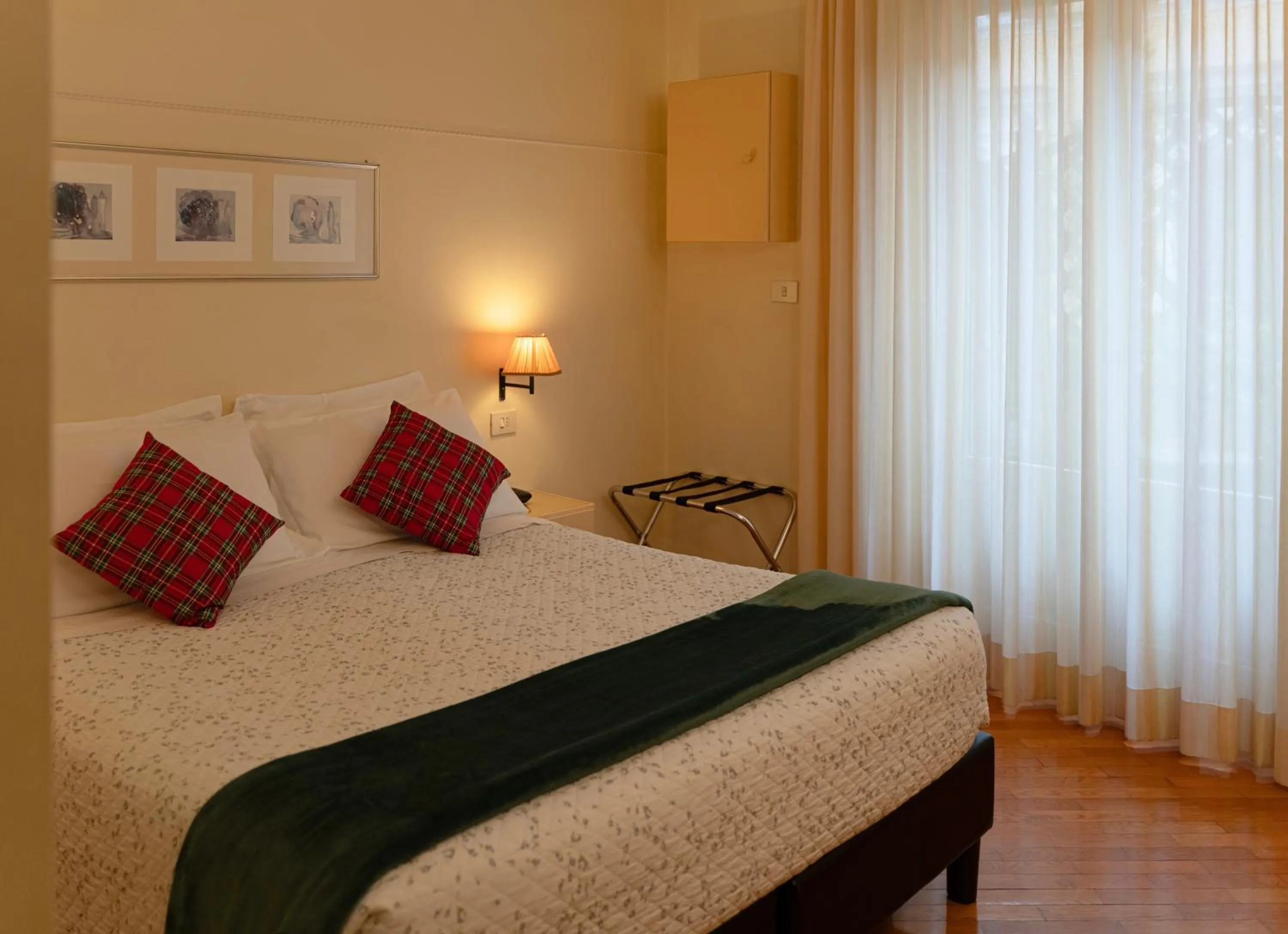 TV and multimedia, Bed in Lilium Boutique Hotel