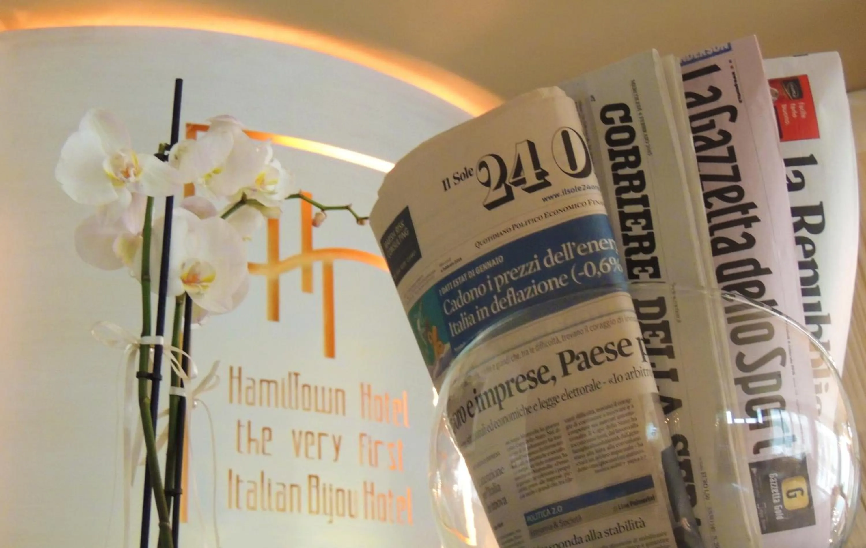 Logo/Certificate/Sign in Hotel HamilTown