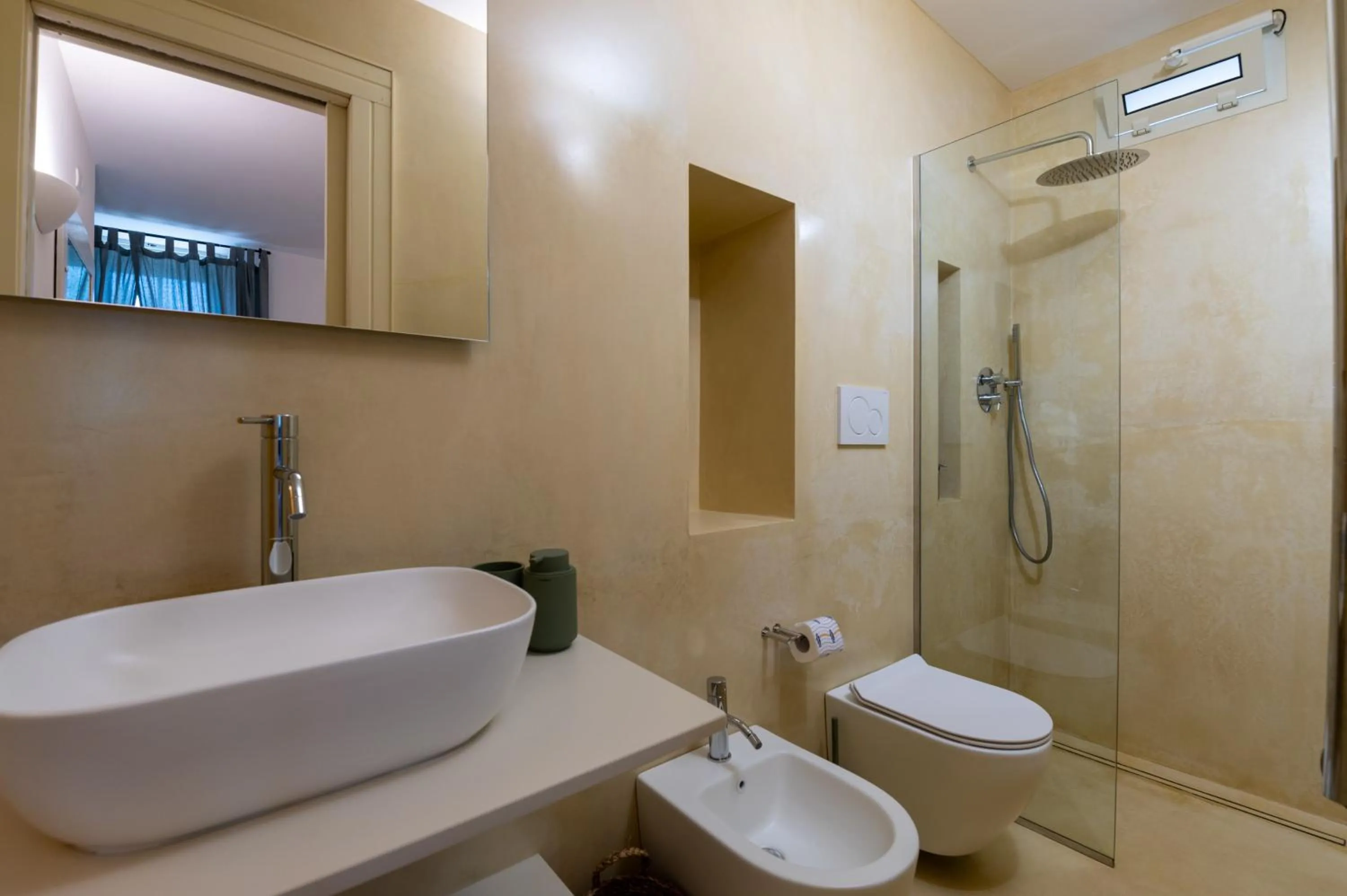 Shower in La Casèdde