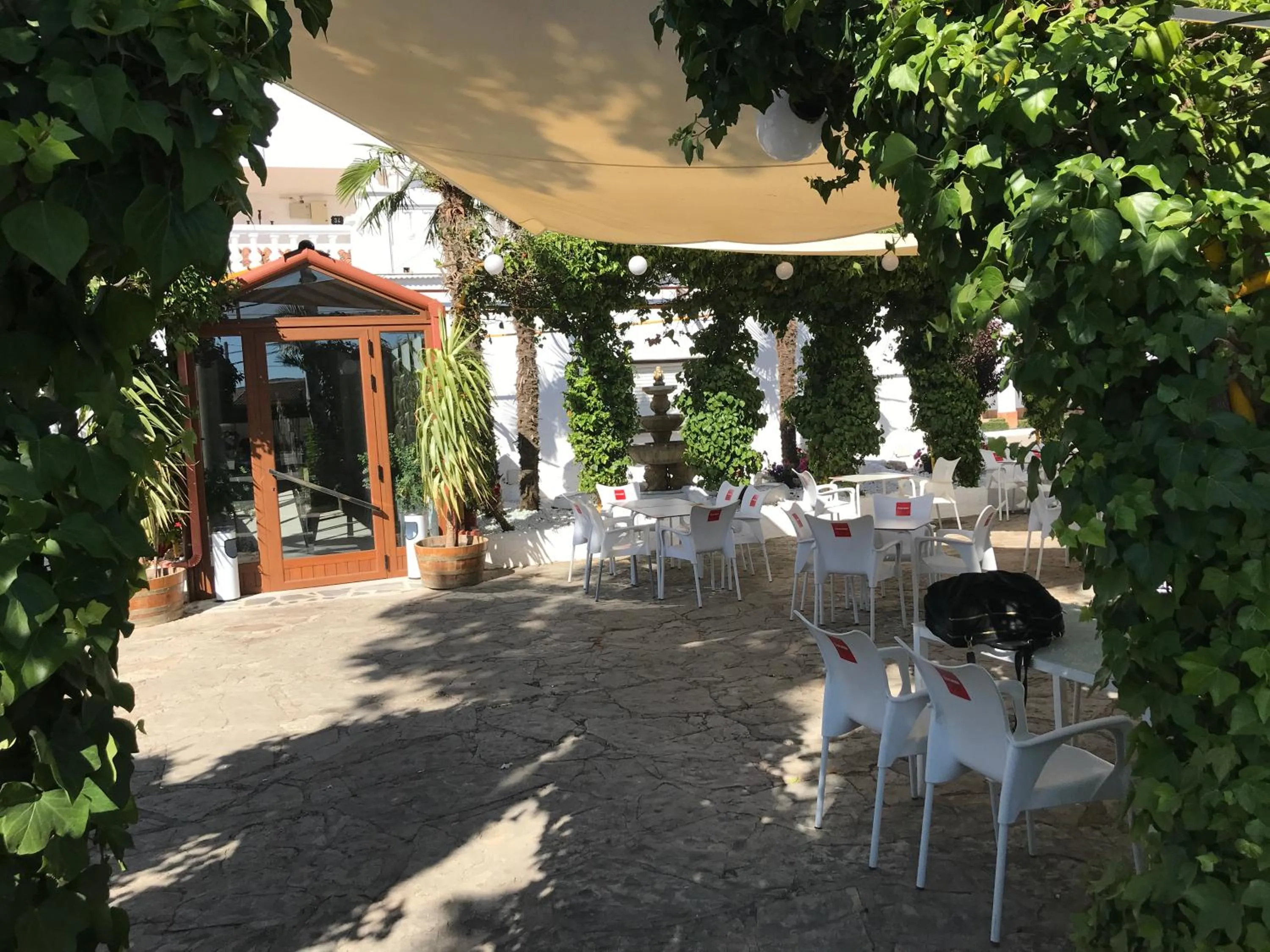 Patio in Hotel Restaurante Santa Cruz