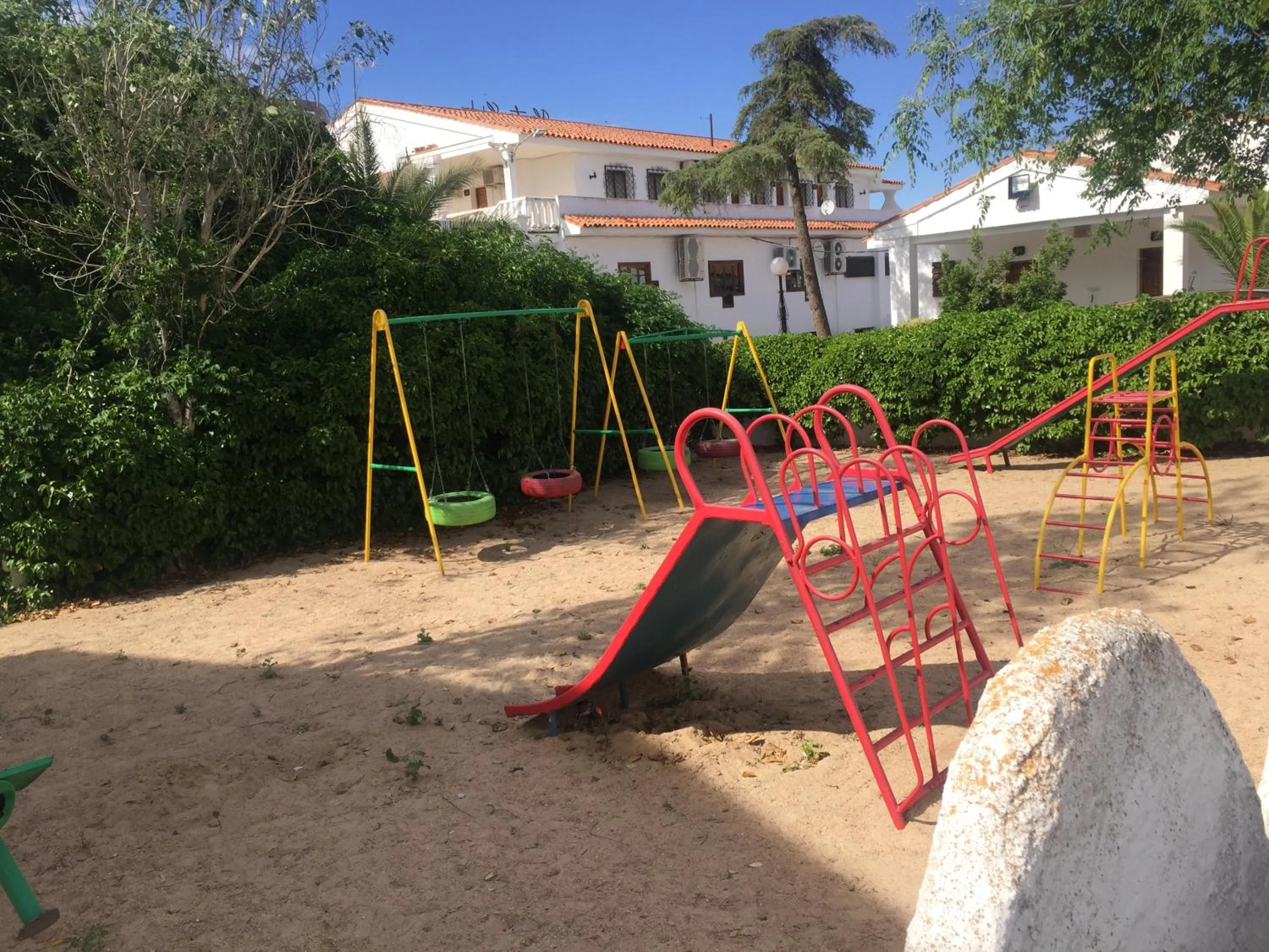 Property building in Hotel Restaurante Santa Cruz