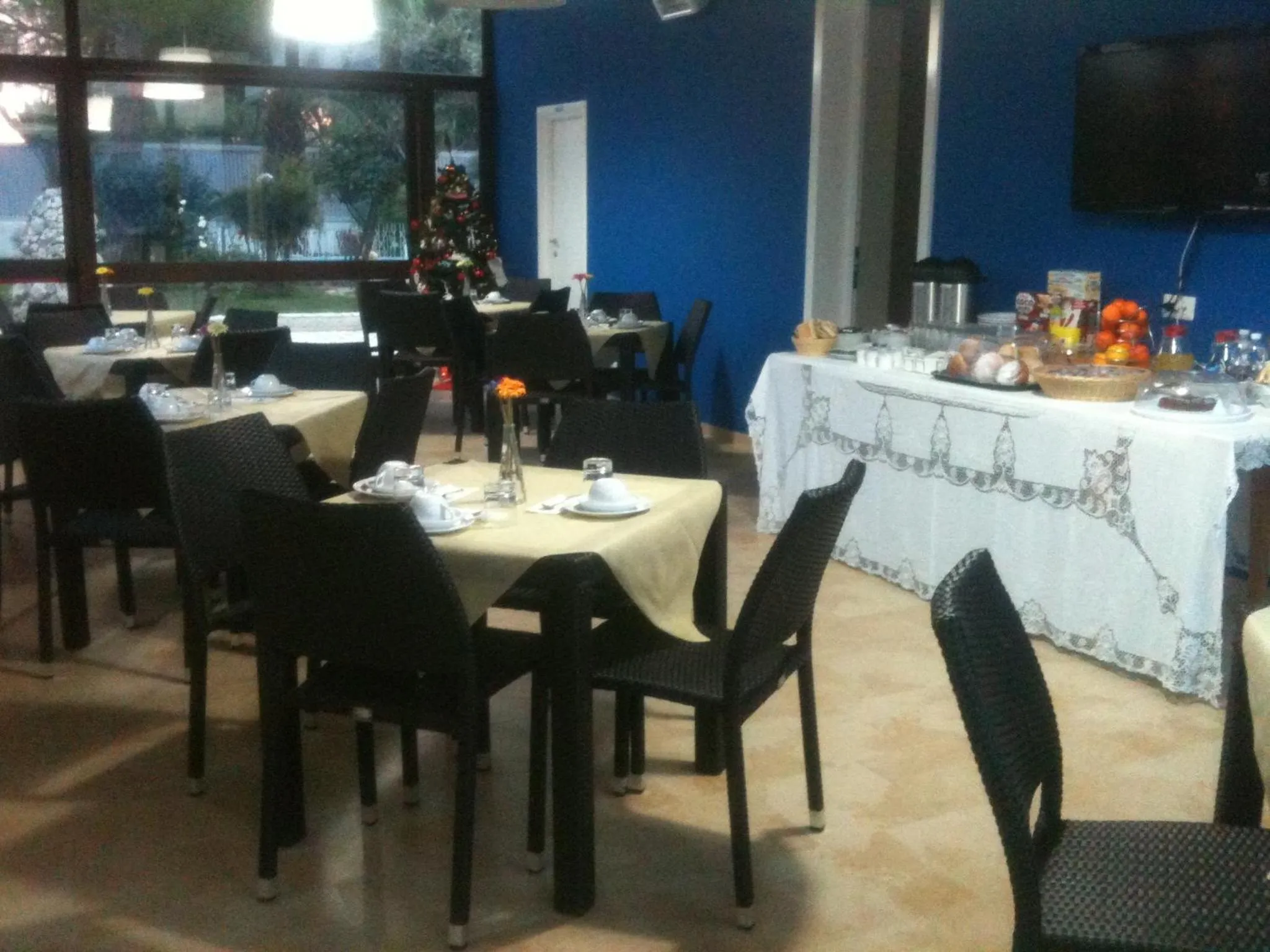 Restaurant/places to eat in Bed and Breakfast Fly