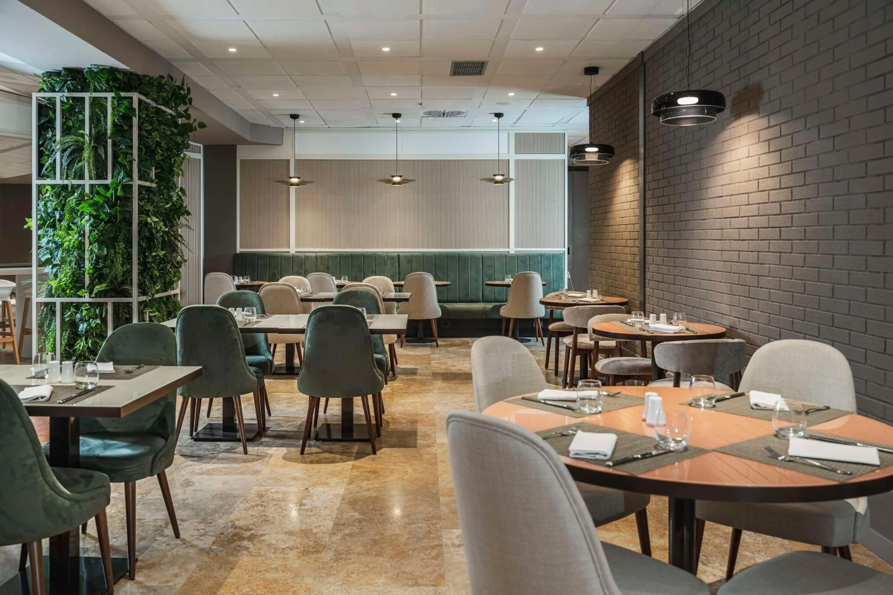 Restaurant/places to eat in Hilton Garden Inn Bologna North