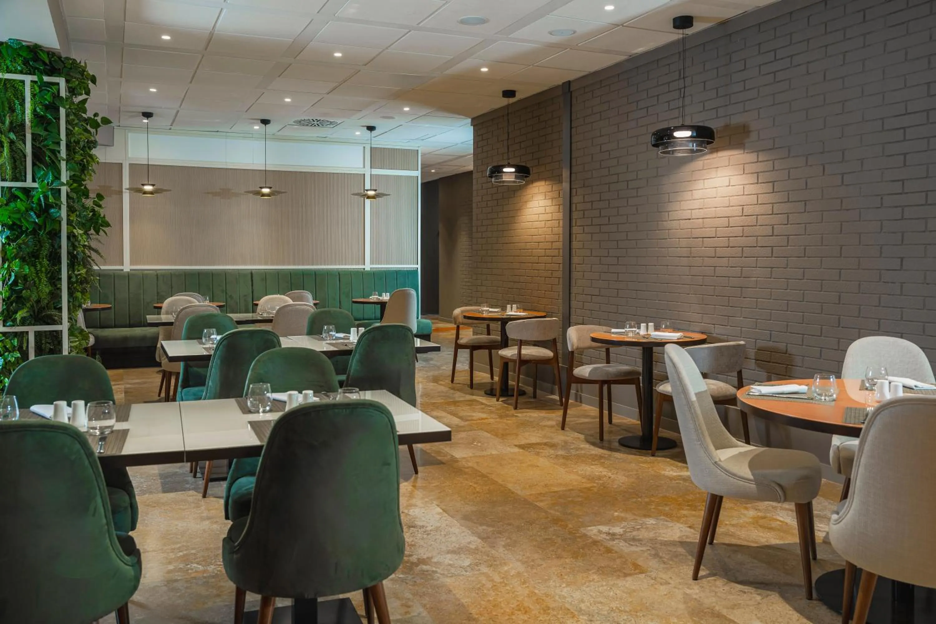 Restaurant/places to eat in Hilton Garden Inn Bologna North