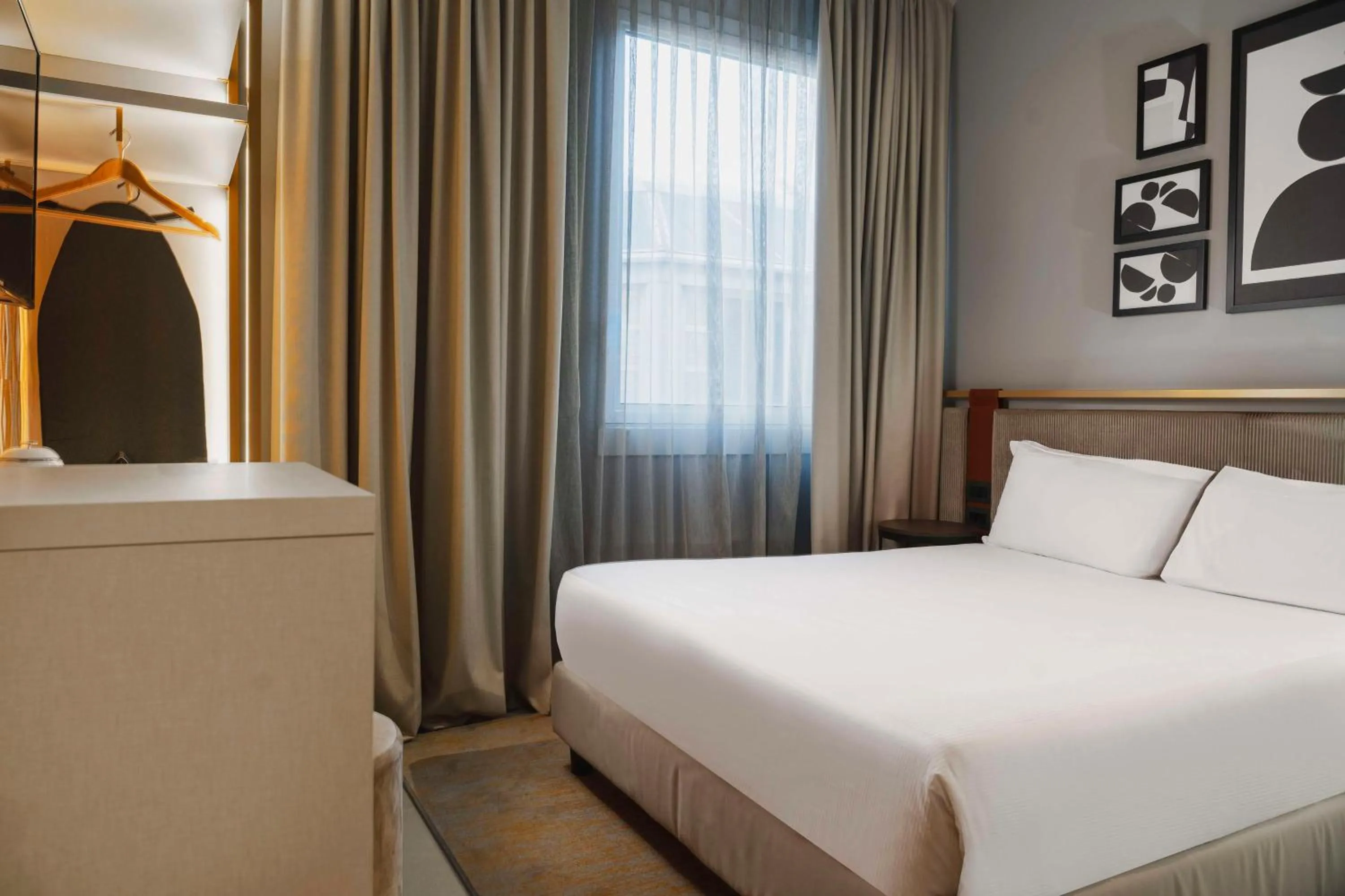 Bed in Hilton Garden Inn Bologna North