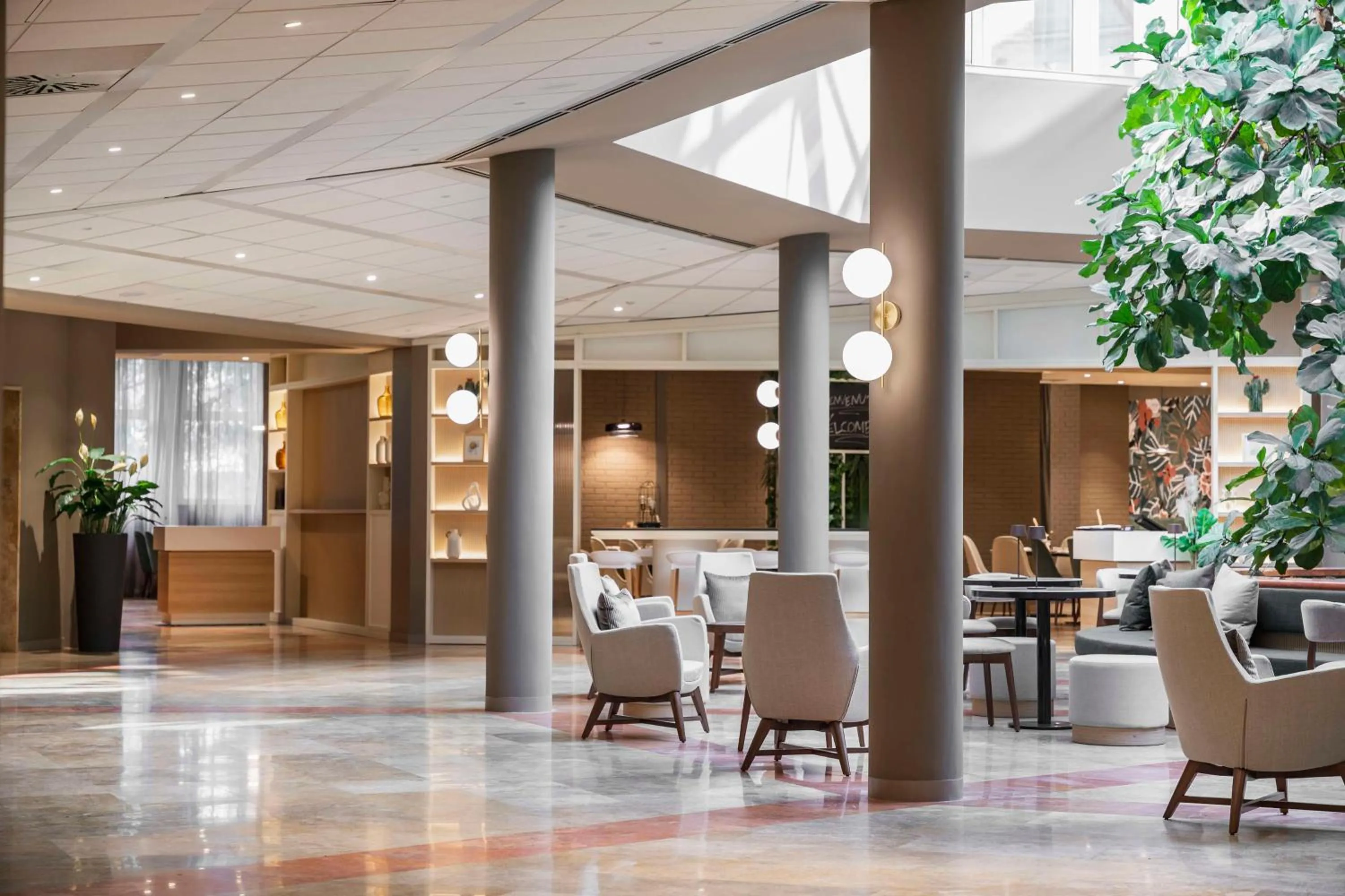 Lobby or reception in Hilton Garden Inn Bologna North