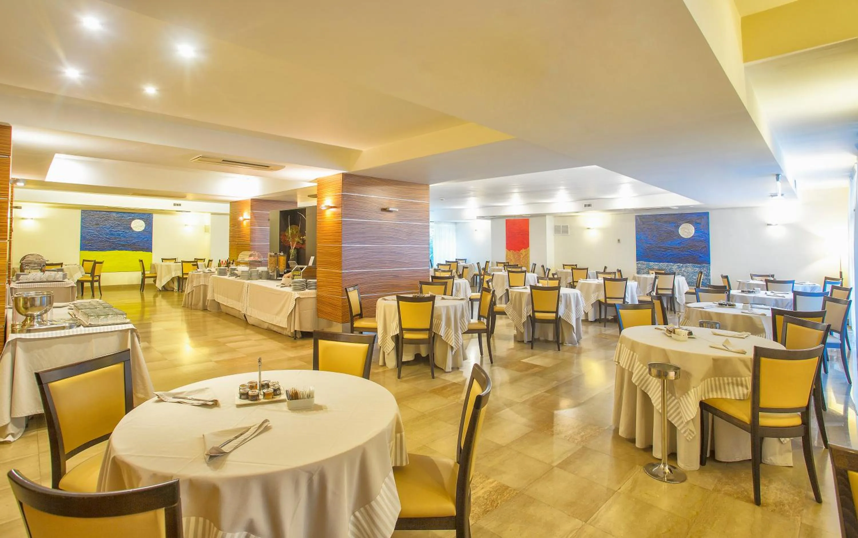 Restaurant/places to eat in Virgilio Grand Hotel