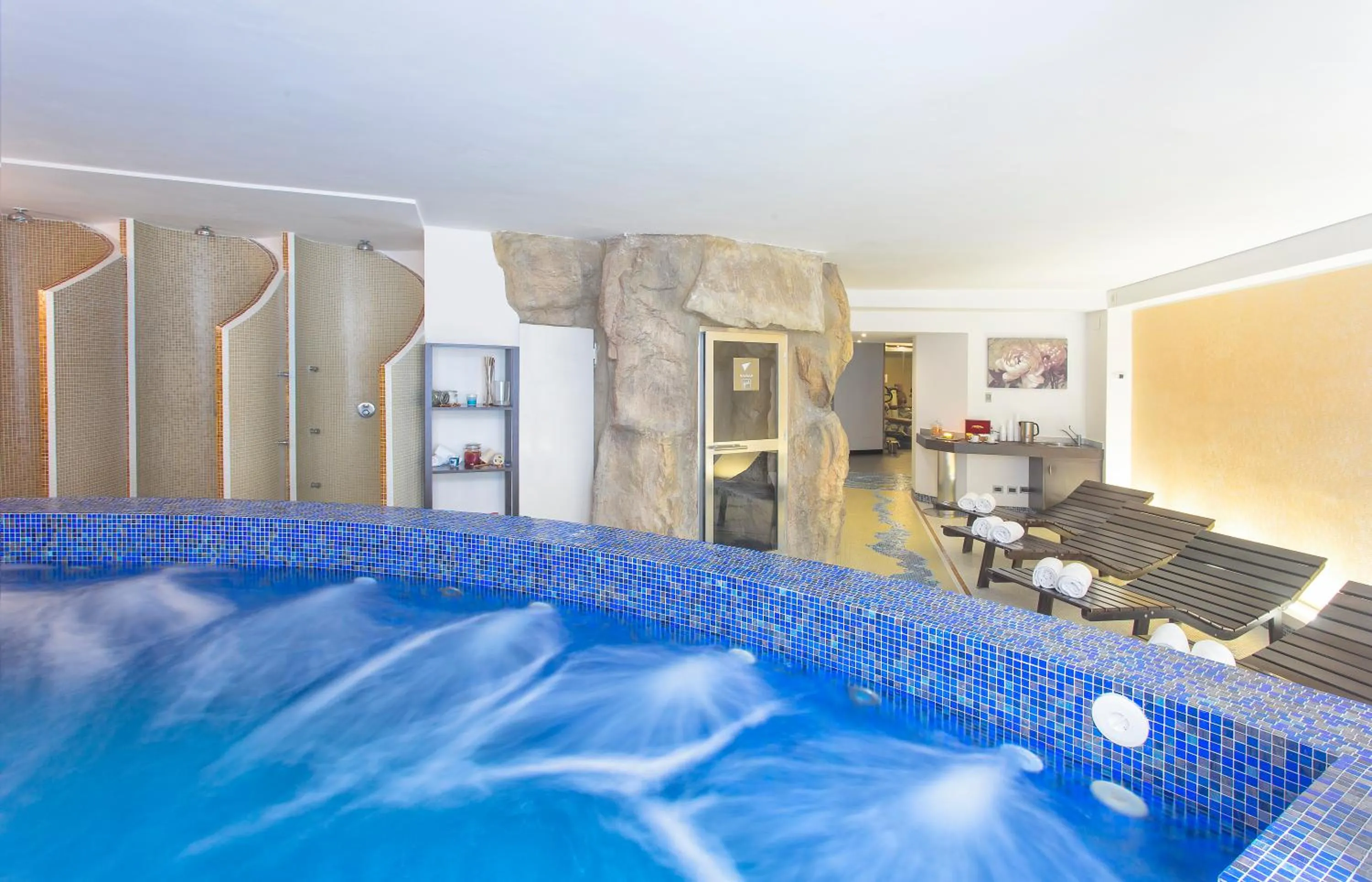 Hot Tub in Virgilio Grand Hotel