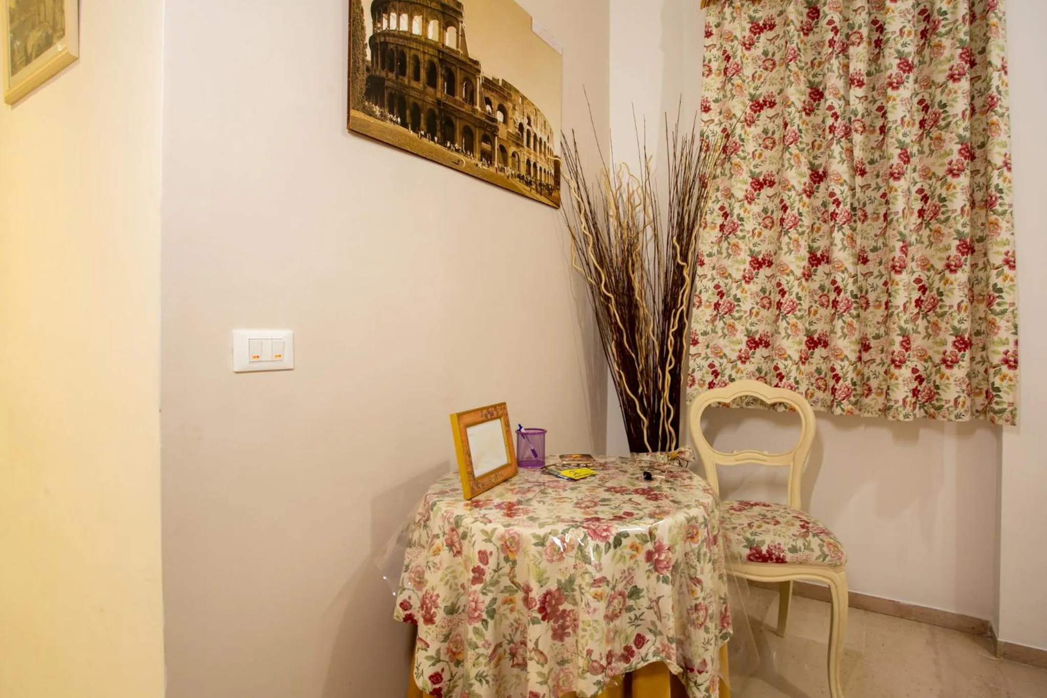 Decorative detail in Vatican Station