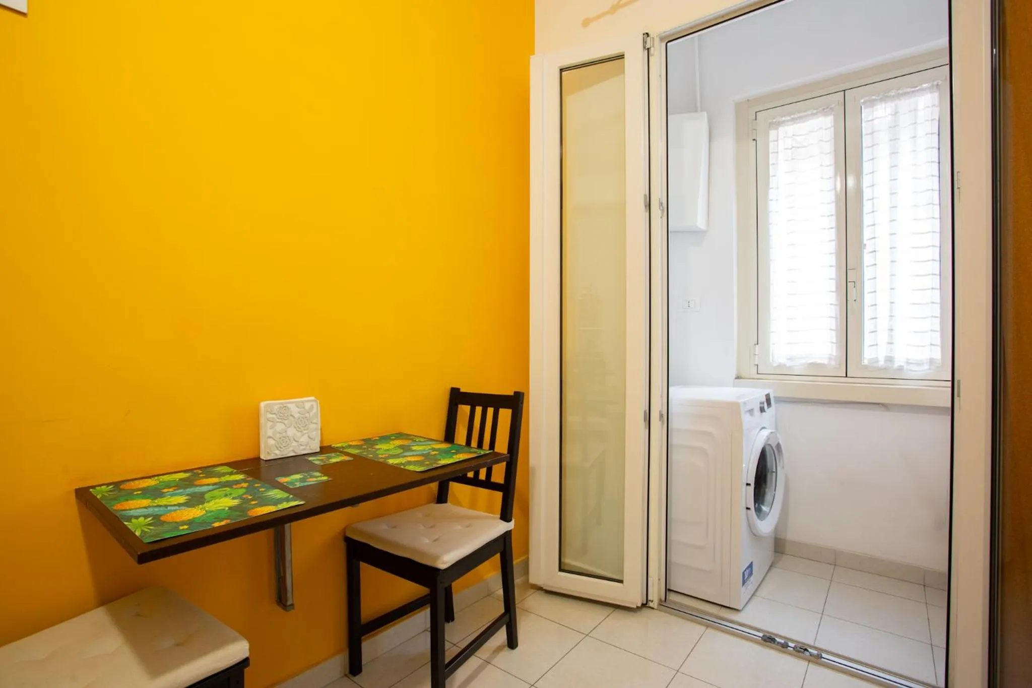 Kitchen or kitchenette in Vatican Station