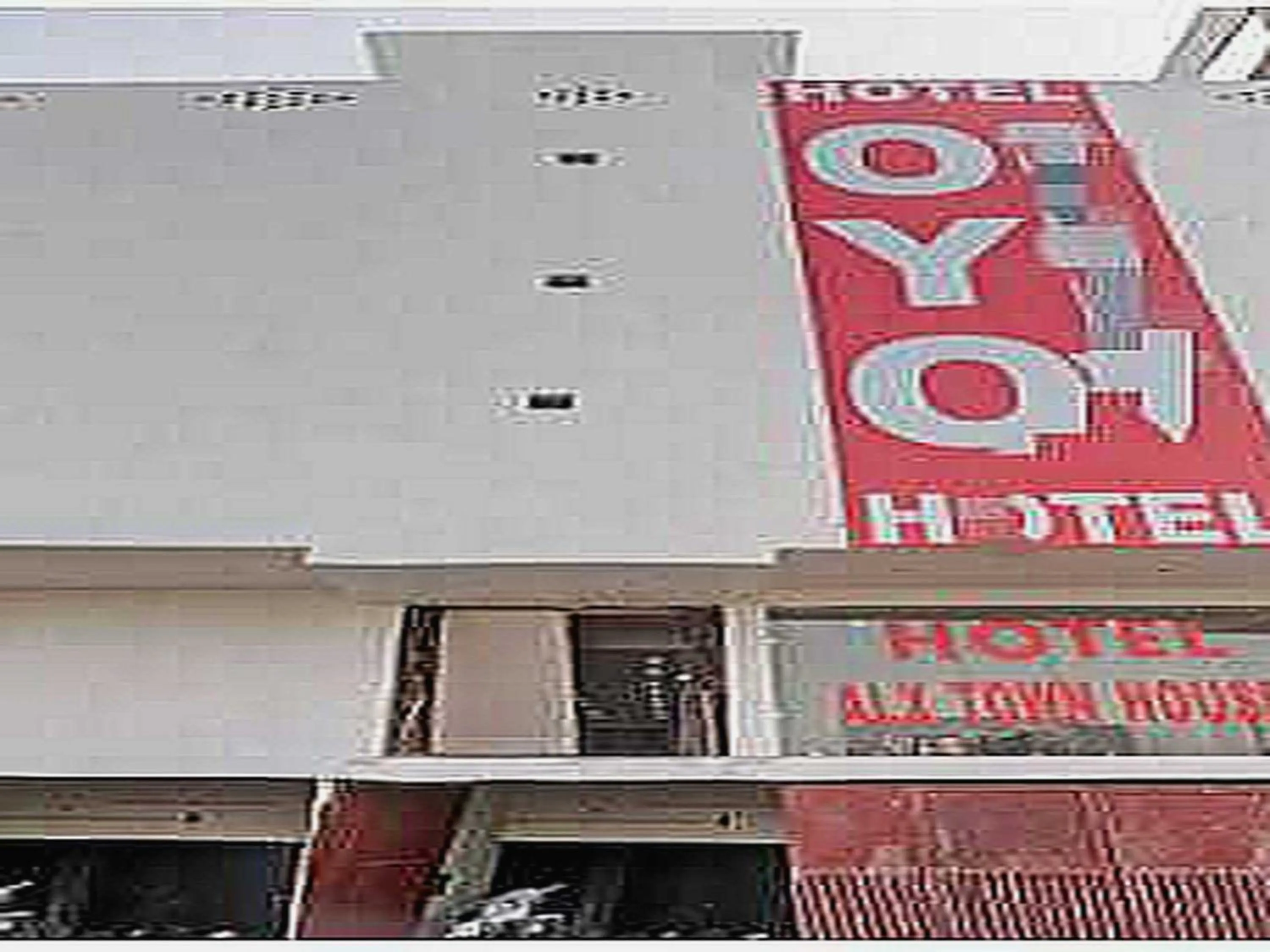 Facade/entrance in ALX Townhouse