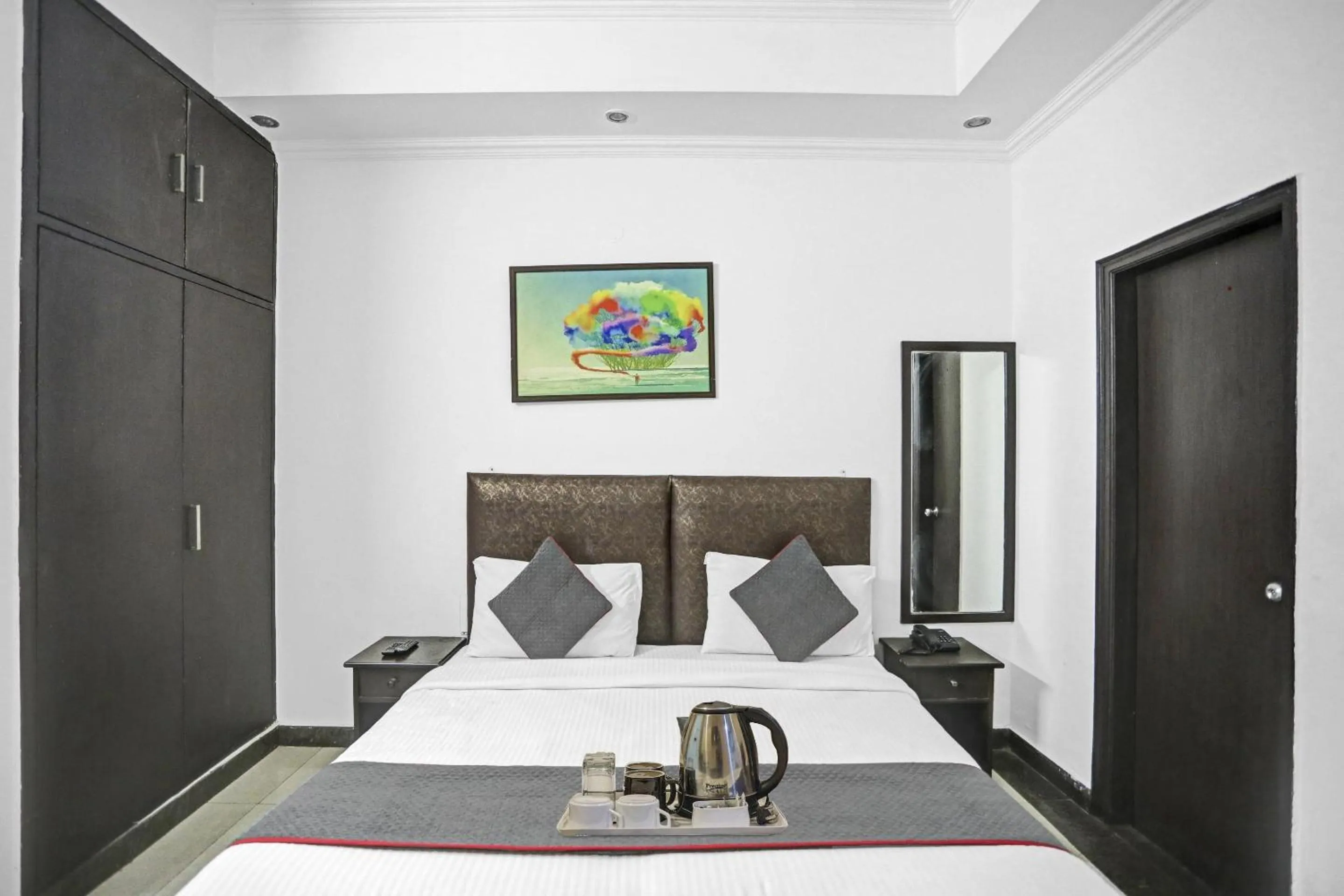 Bedroom in Townhouse Happy Keys Near Iskcon Temple Noida