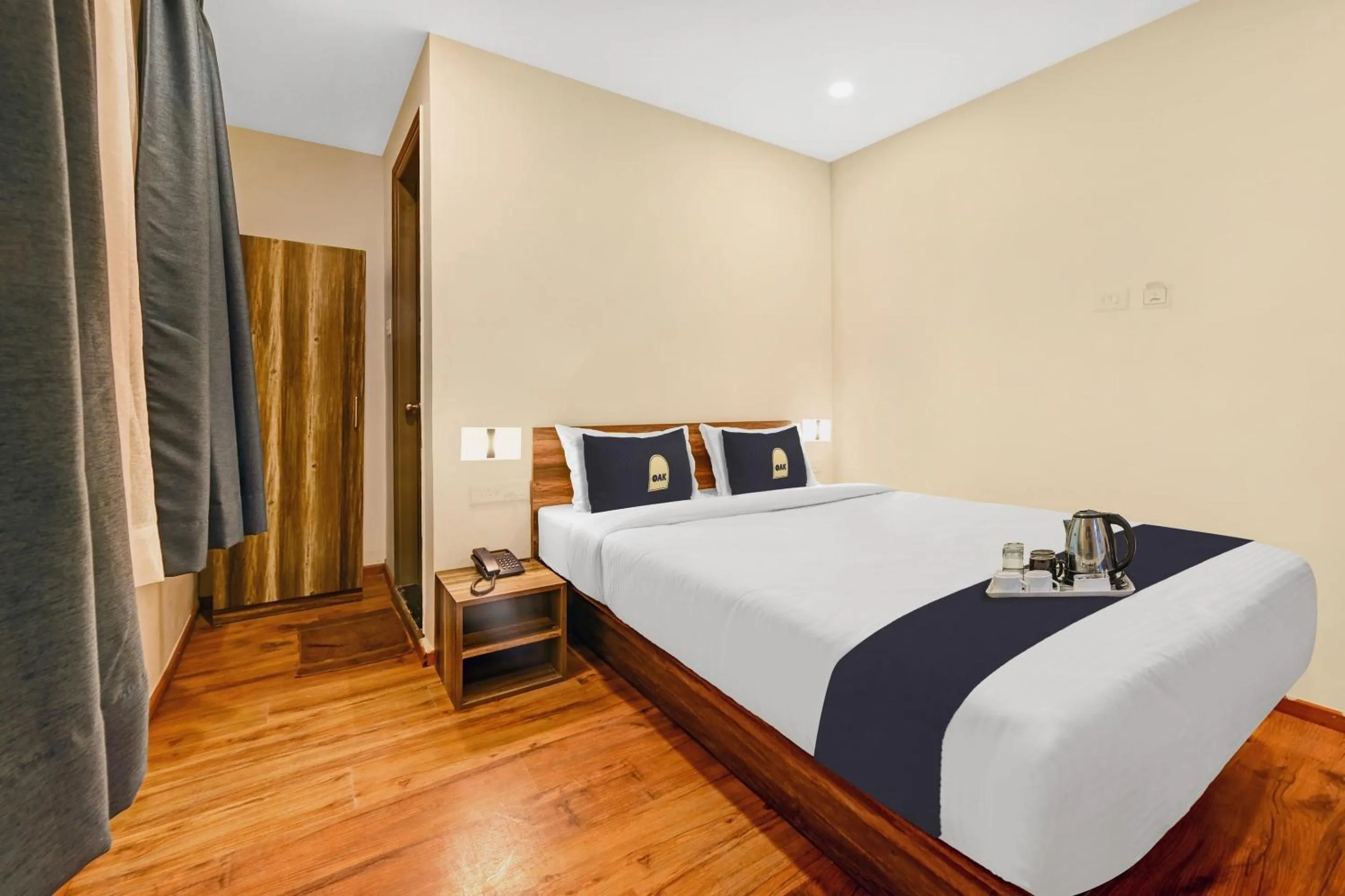 Bedroom in Townhouse OAK Hillside Aqua