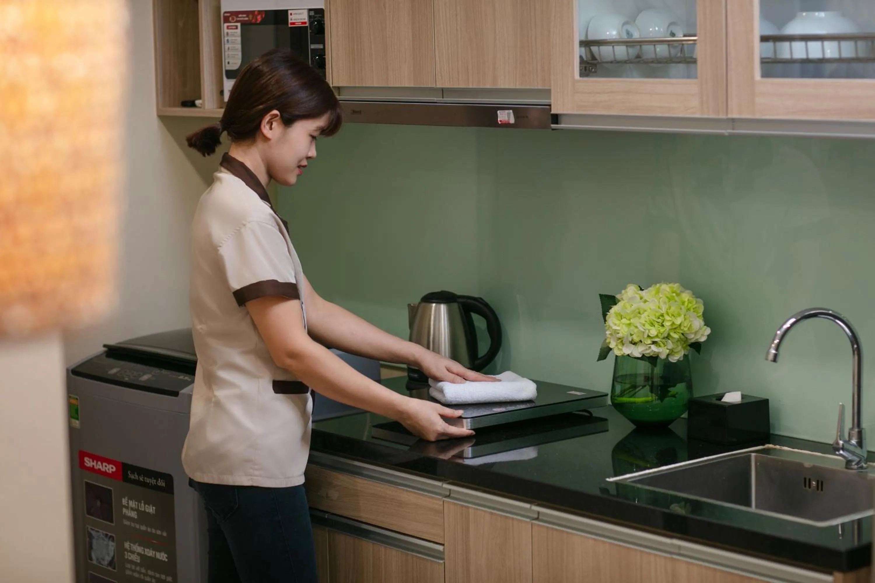 HB Serviced Apartment - Lạc Long Quân