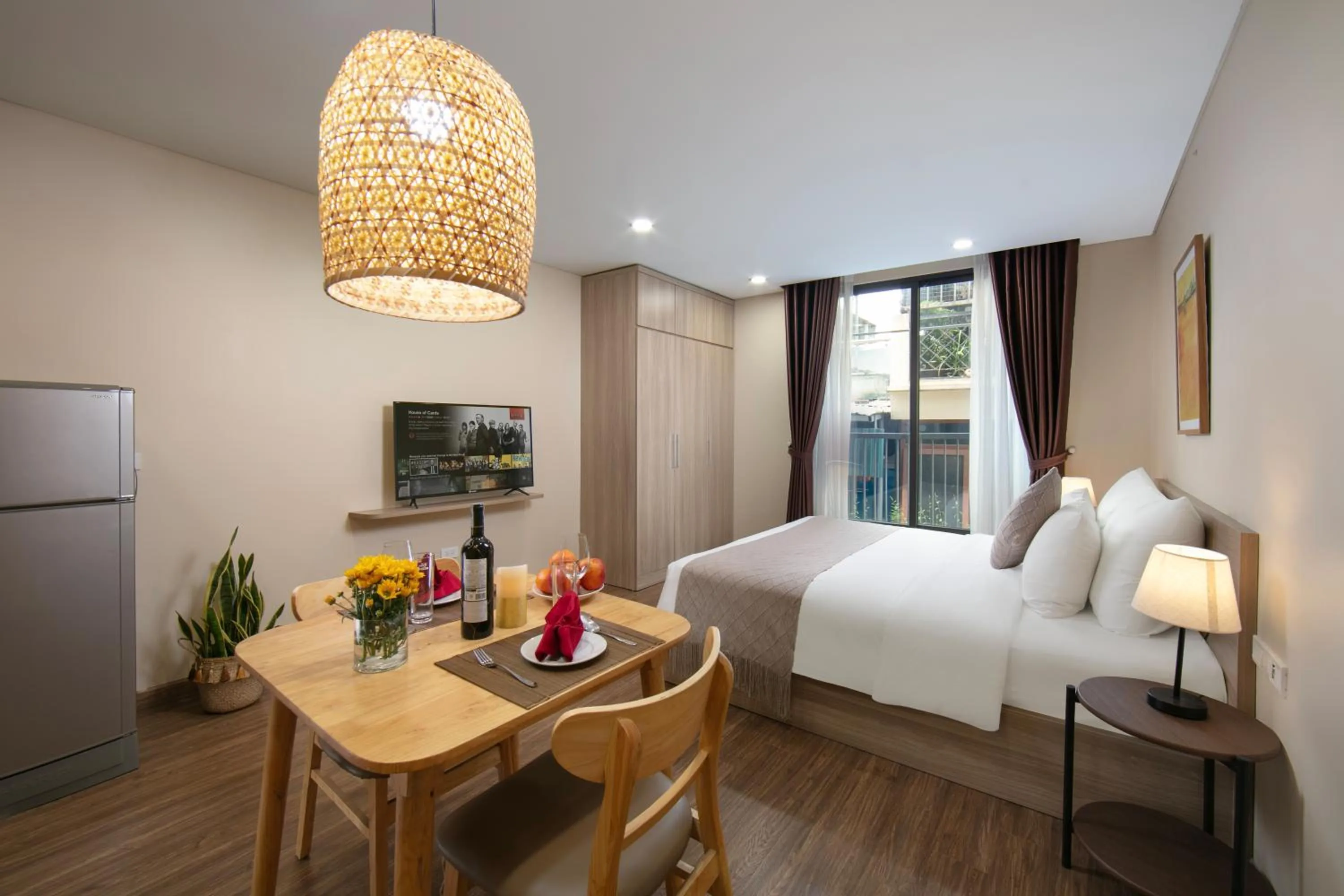 Bed in HB Serviced Apartment - Lạc Long Quân