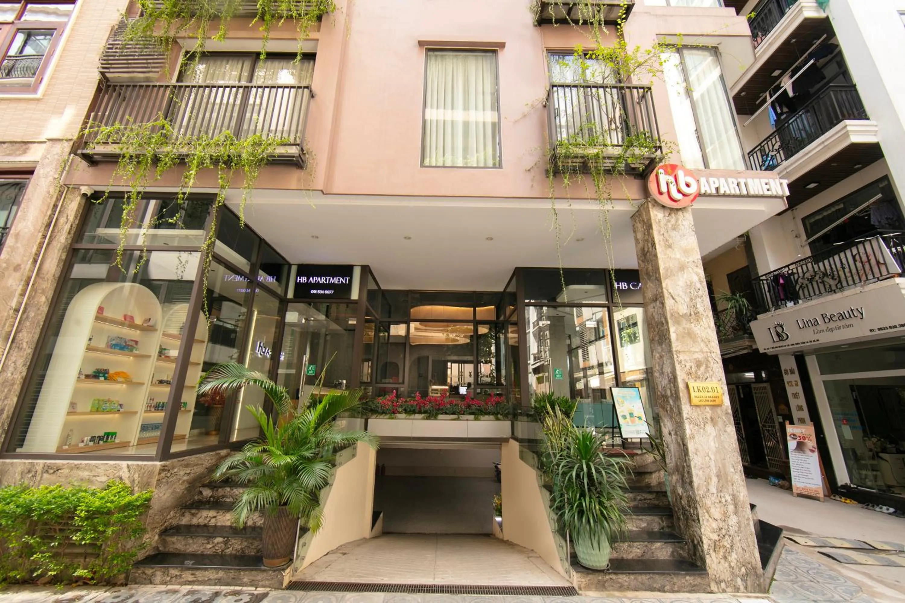 Property building in HB Serviced Apartment - Lạc Long Quân